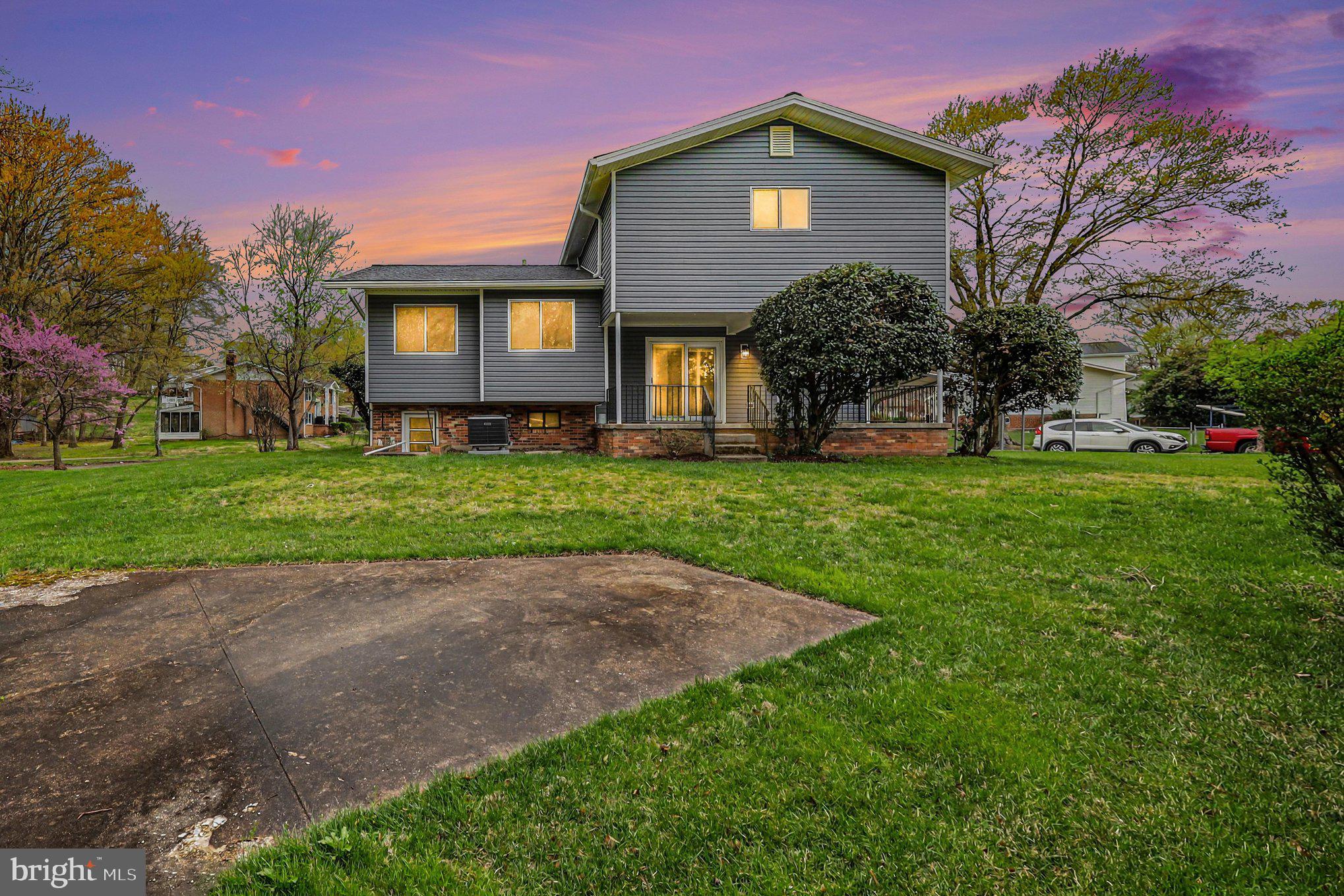 WHITFIELD GARDENS - Residential