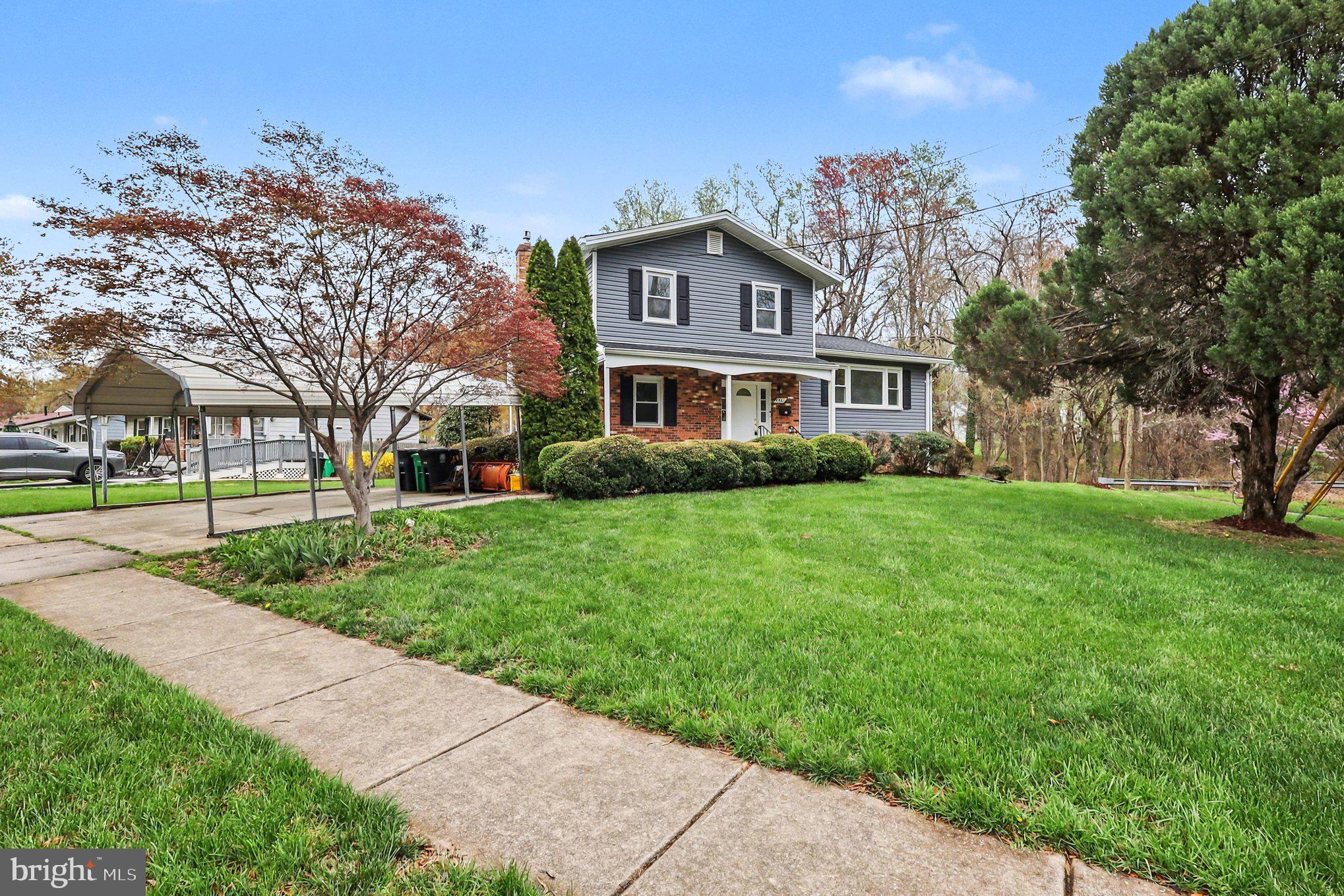 WHITFIELD GARDENS - Residential