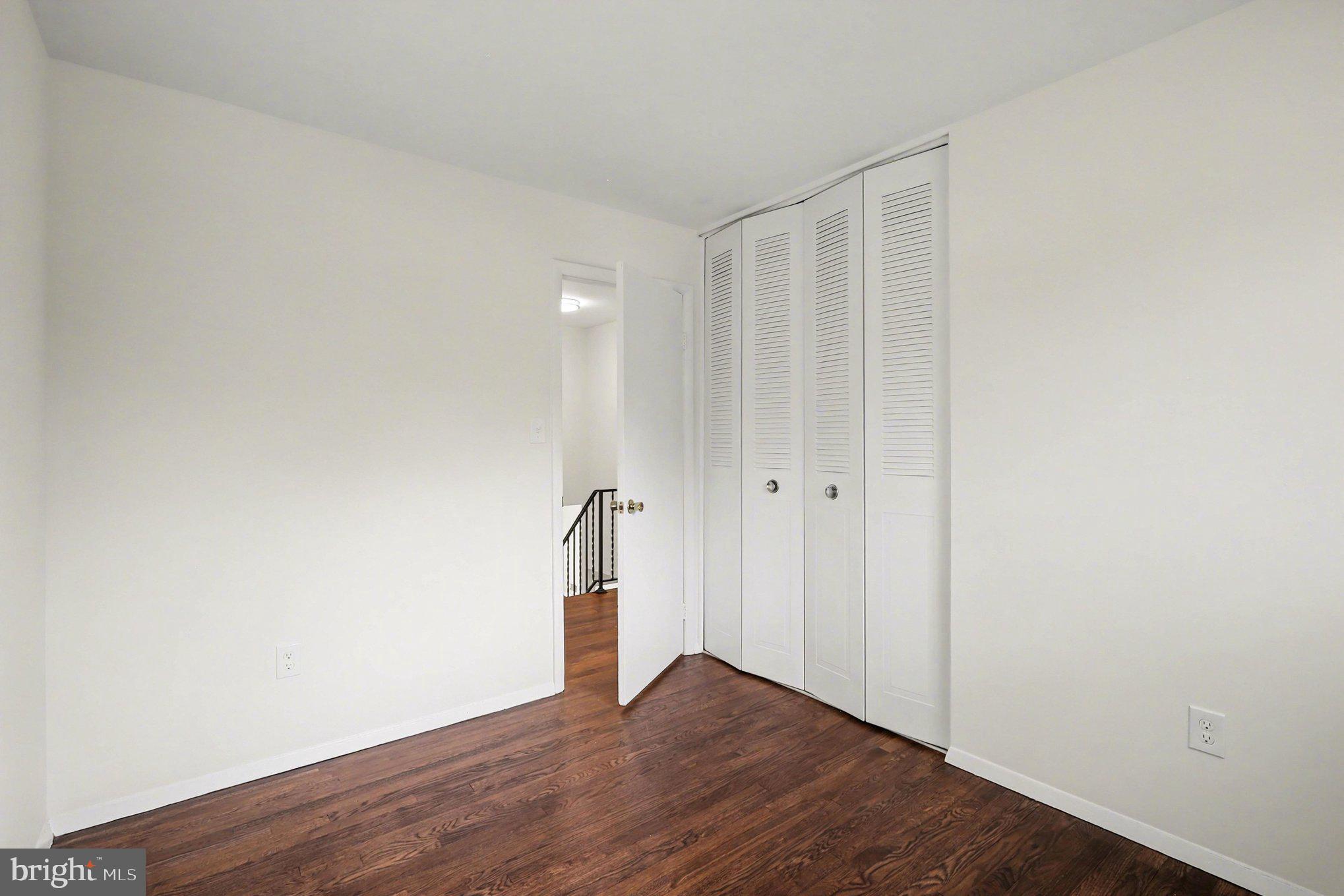 WHITFIELD GARDENS - Residential