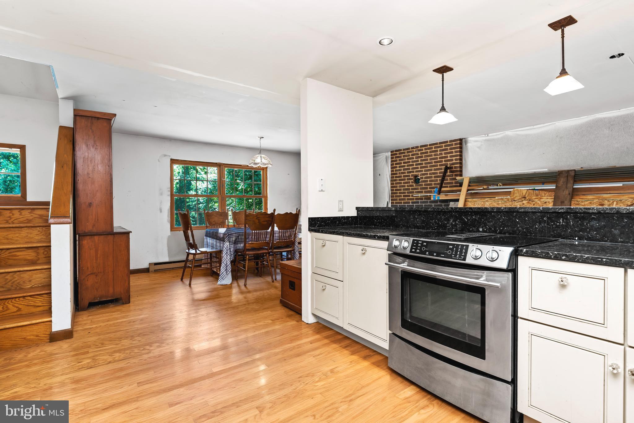 FAIRVIEW - Residential