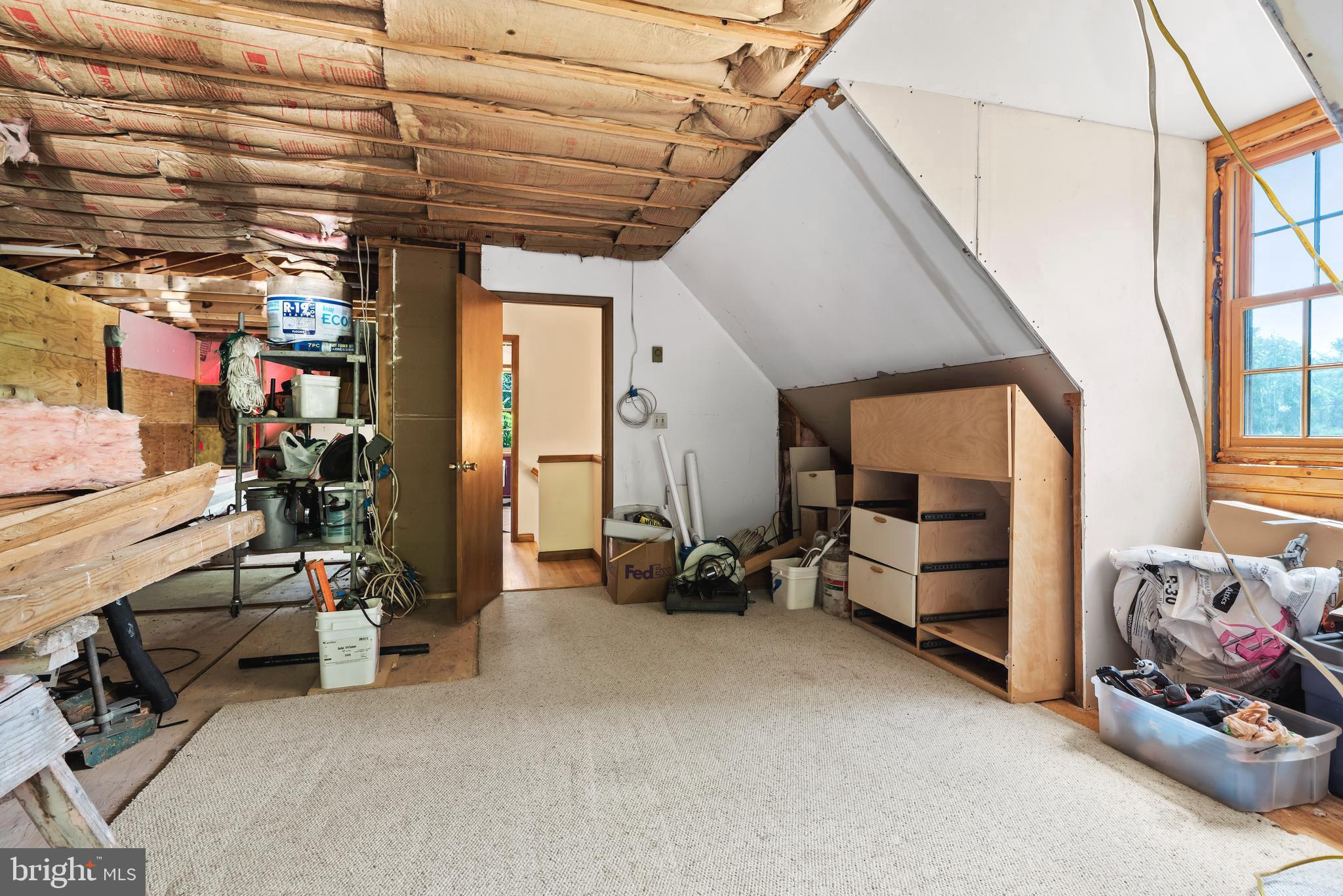 FAIRVIEW - Residential