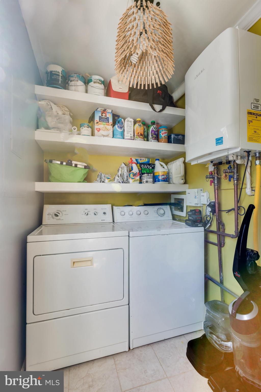 WINDSOR PLACE - Residential