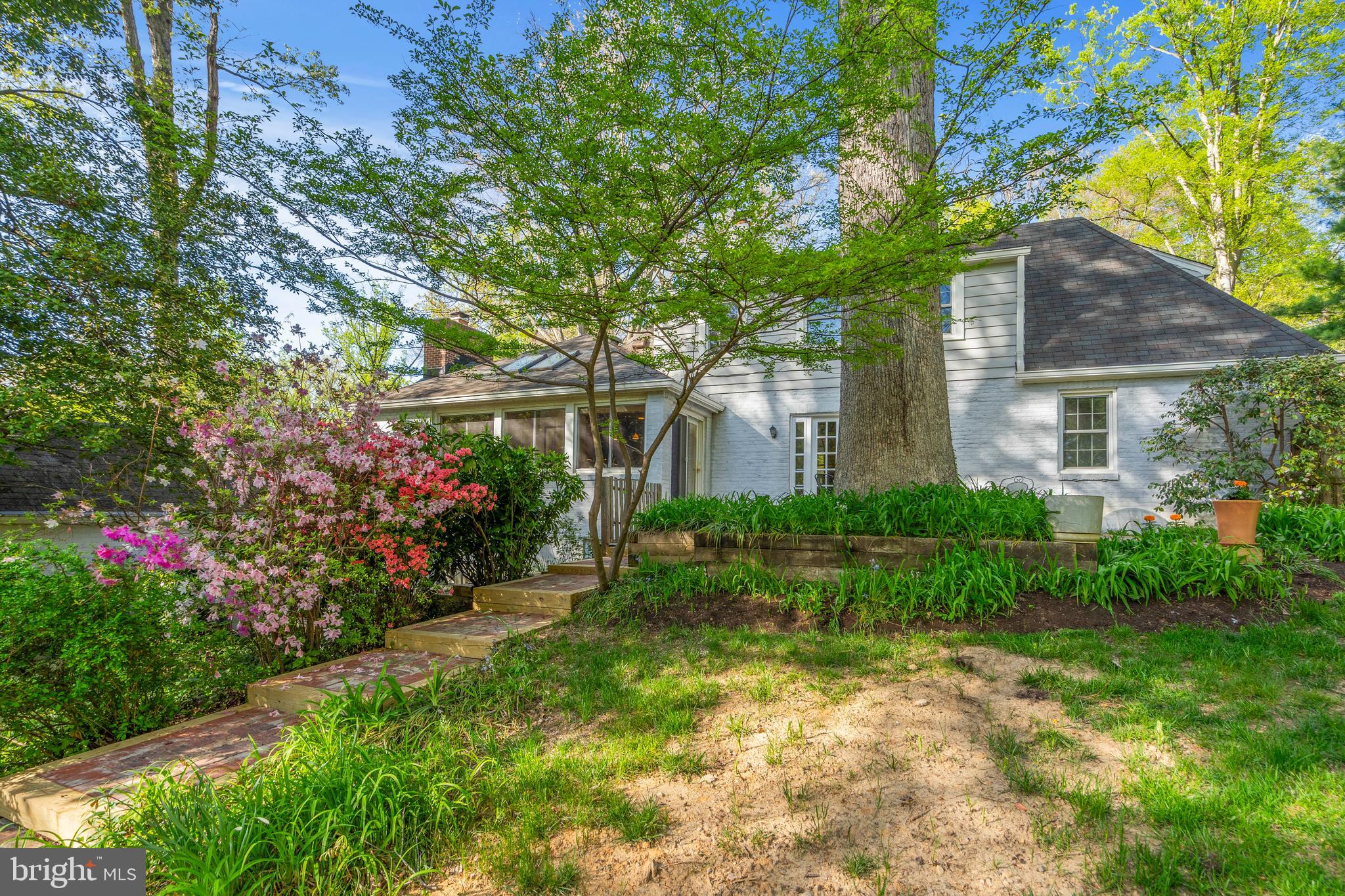 DOVER BALMORAL RIVERWOOD - Residential