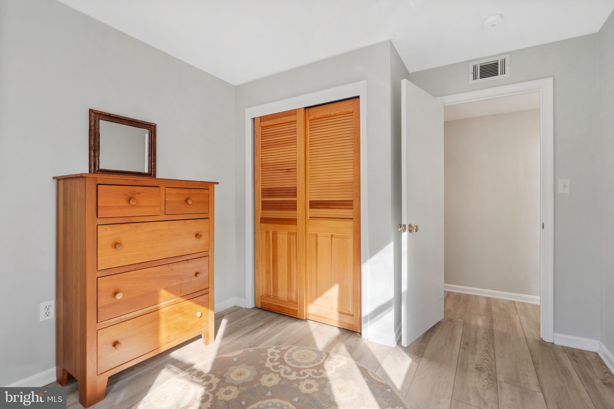 DOVER BALMORAL RIVERWOOD - Residential