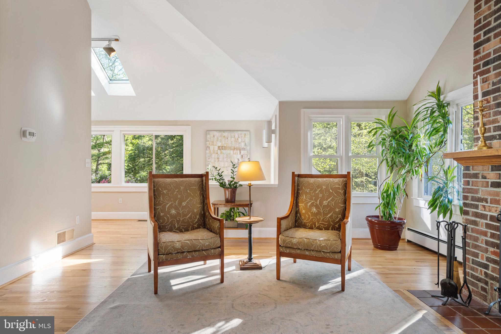 DOVER BALMORAL RIVERWOOD - Residential