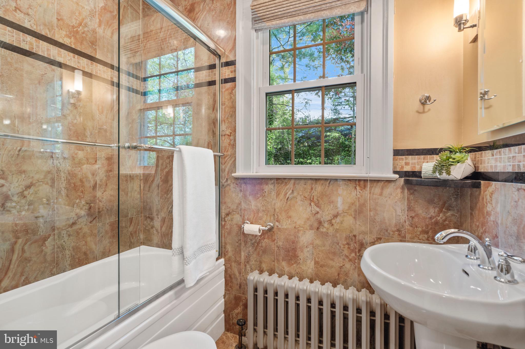 DOVER BALMORAL RIVERWOOD - Residential