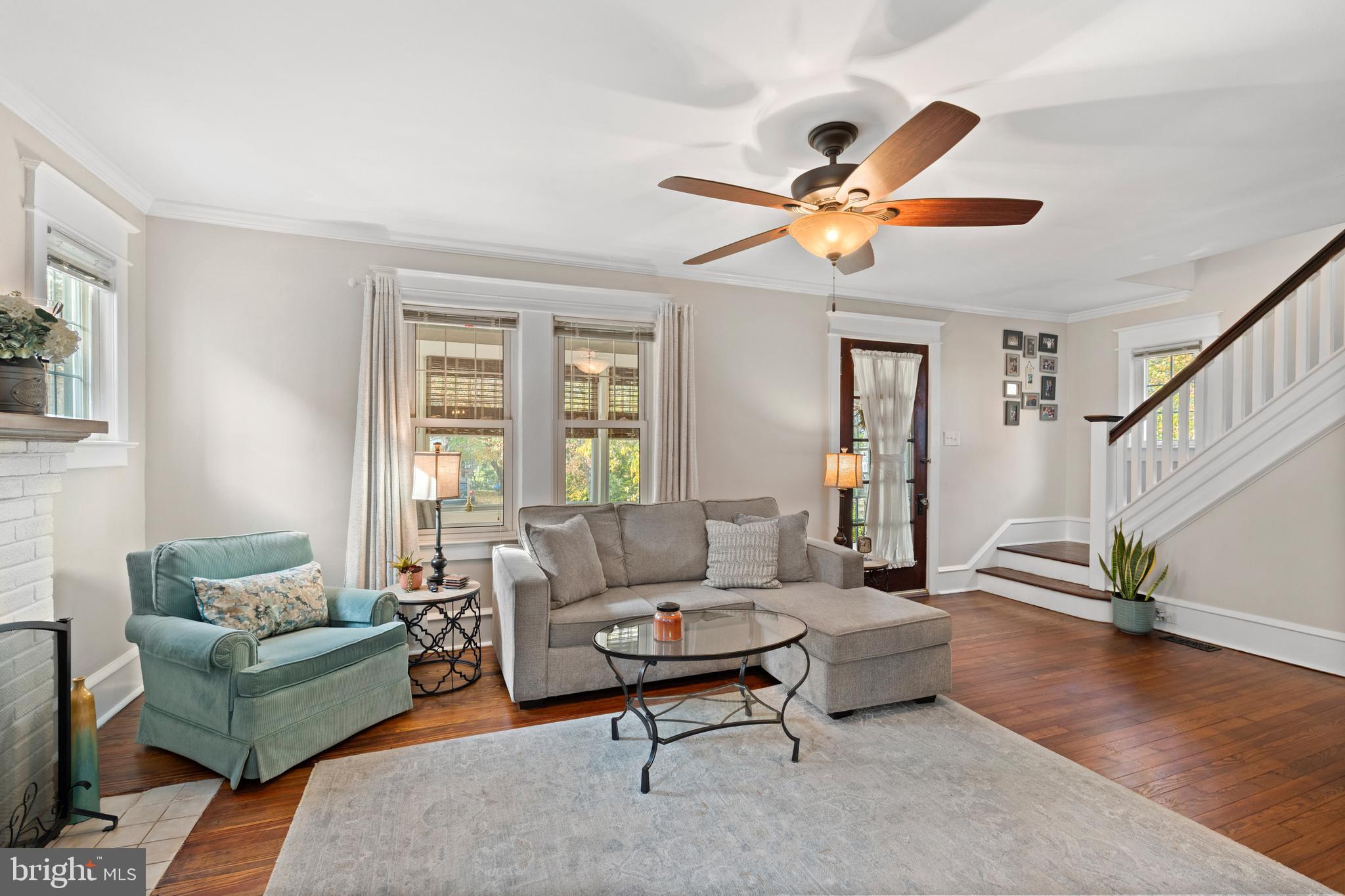 244 E MADISON AVENUE