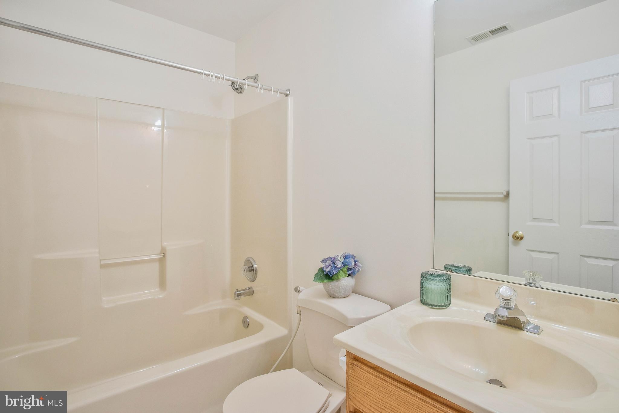 GRAY INN COURT - Residential