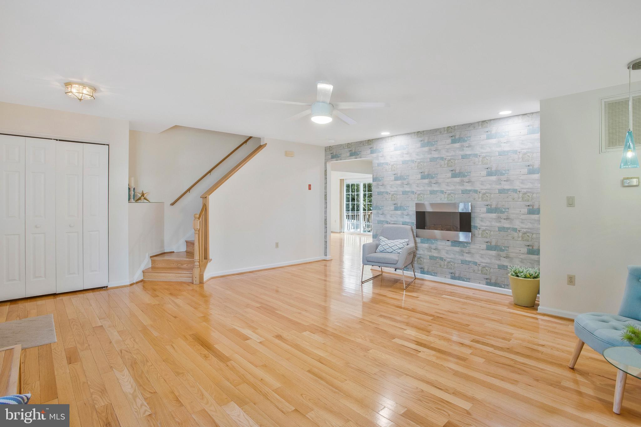 GRAY INN COURT - Residential