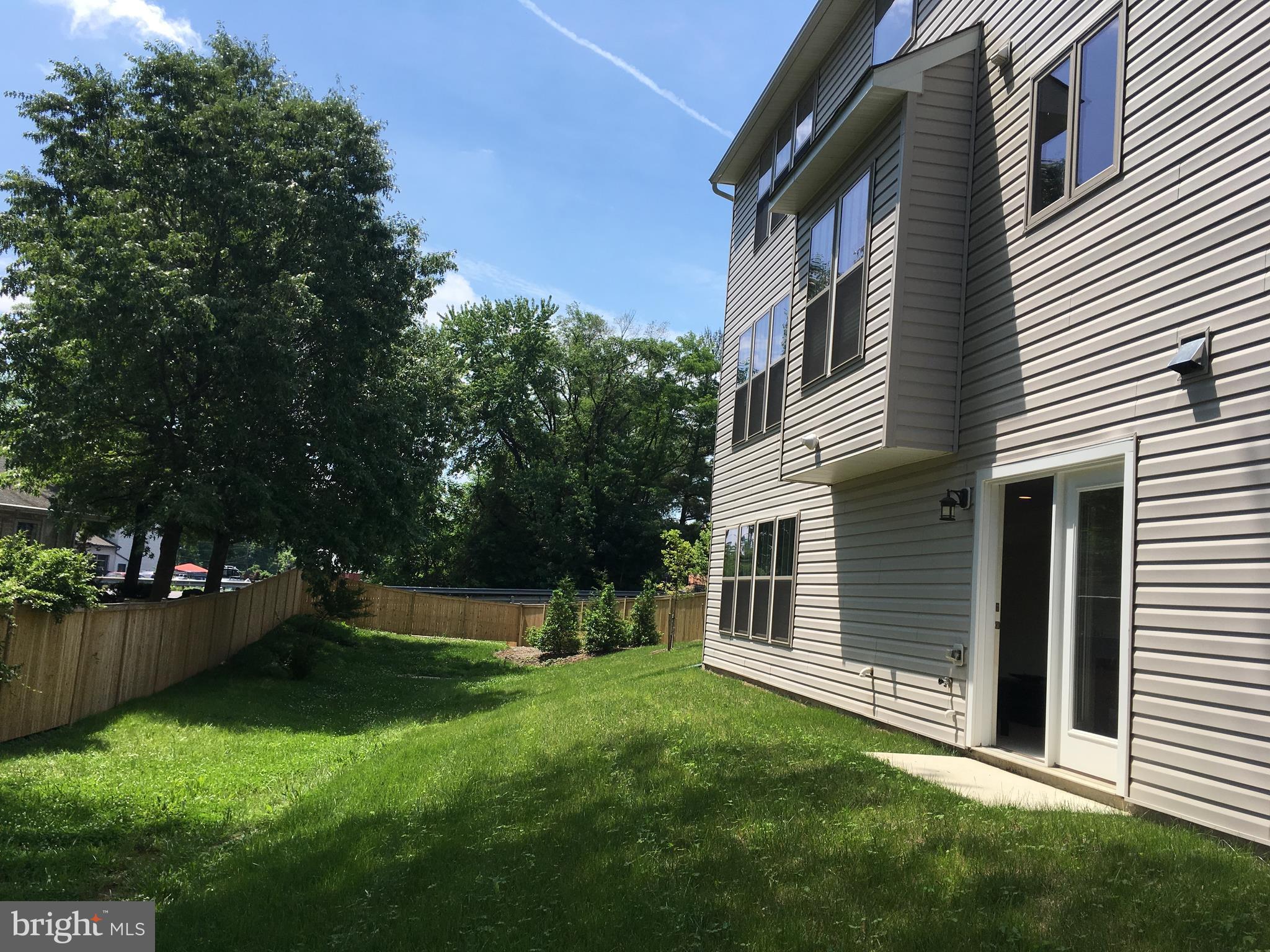 VALLEY VIEW ESTATES - Residential Lease