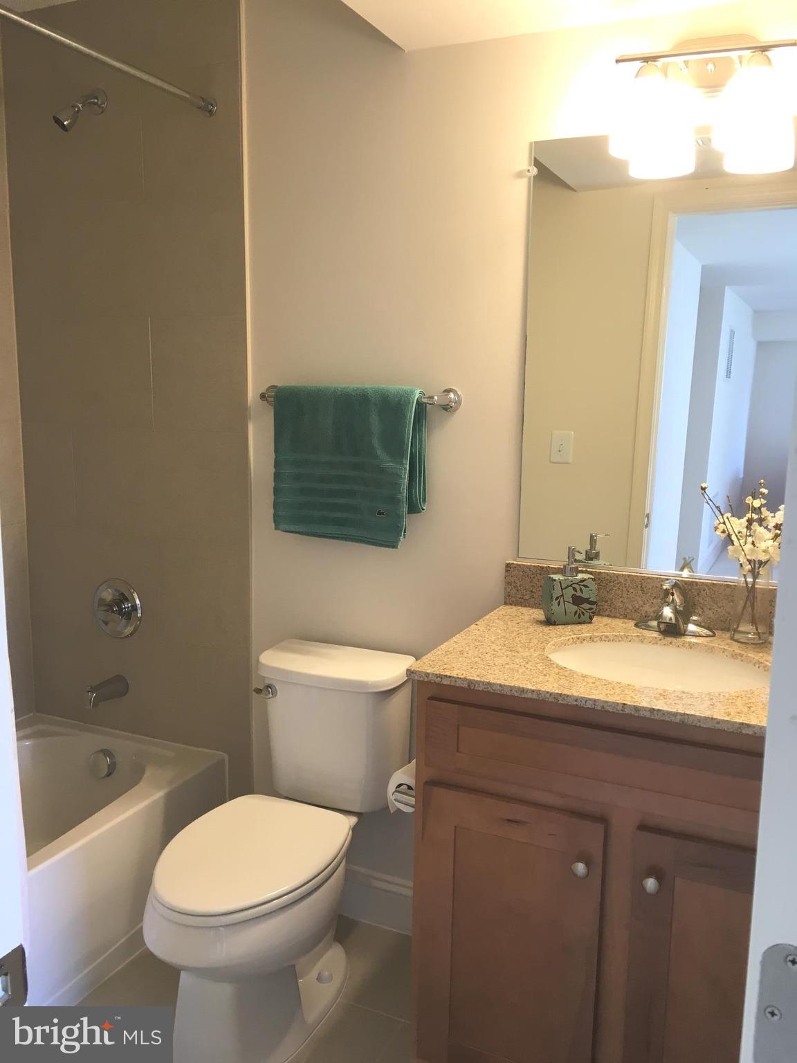 VALLEY VIEW ESTATES - Residential Lease