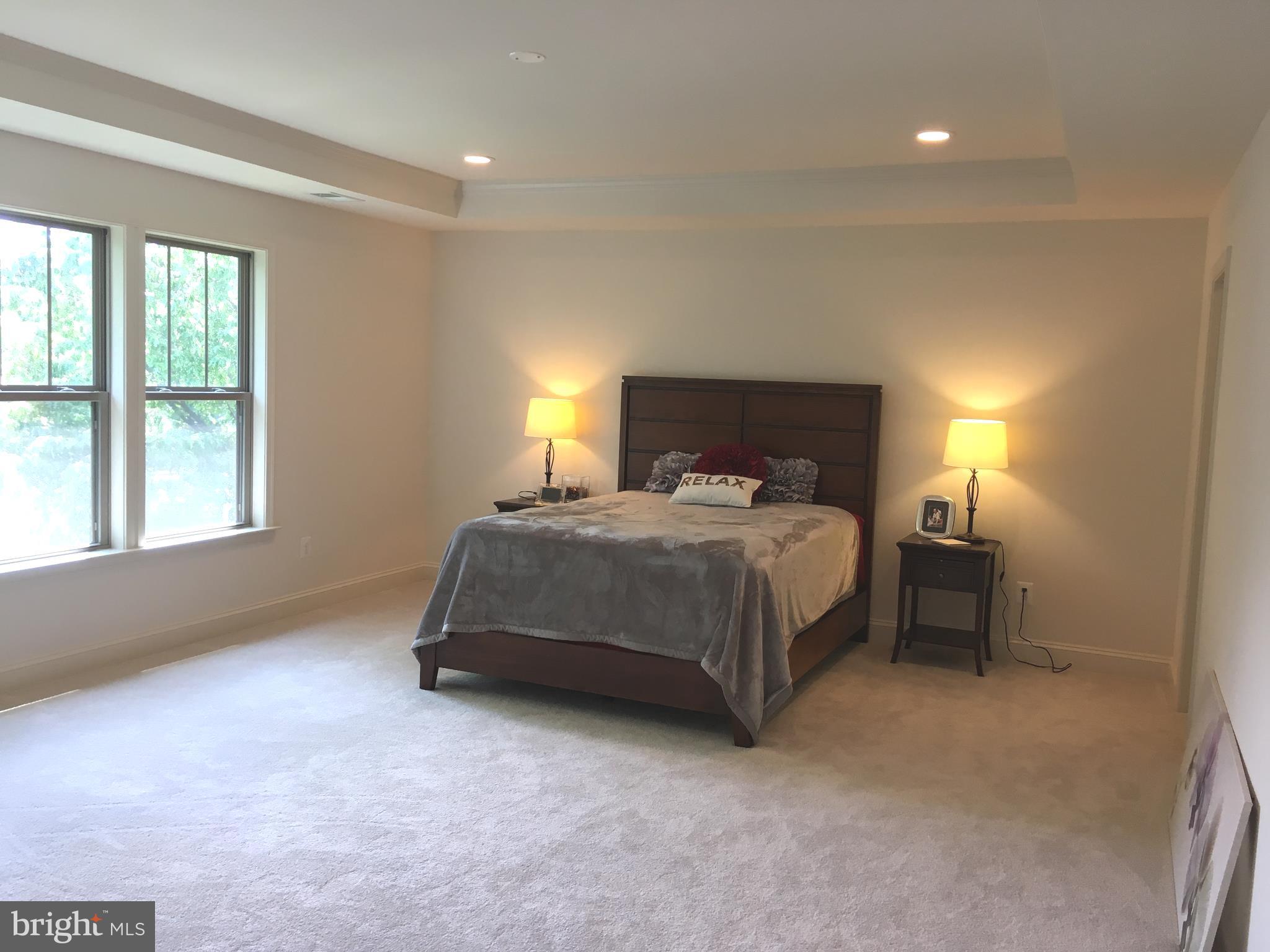 VALLEY VIEW ESTATES - Residential Lease