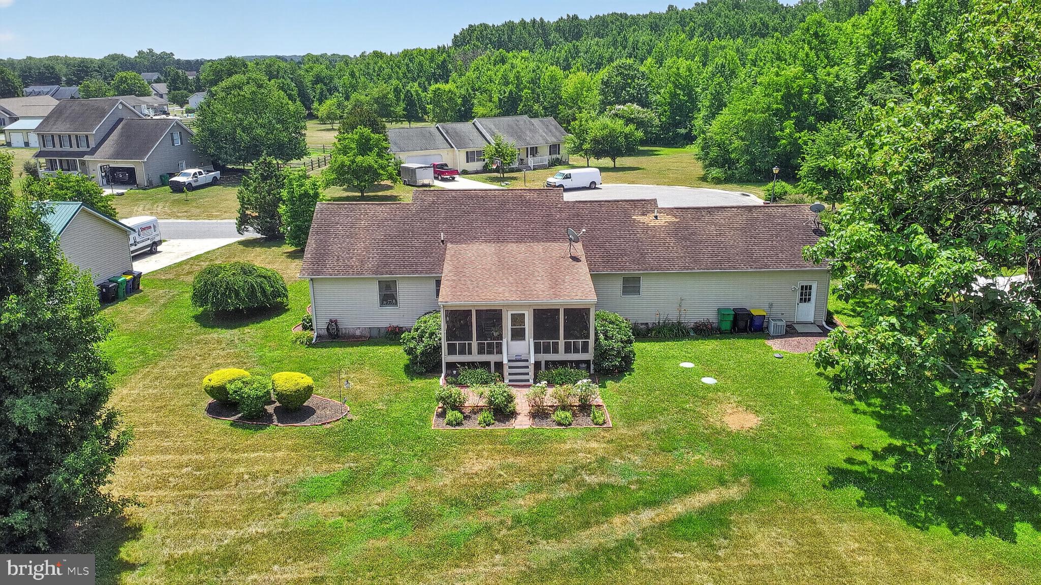 614 FIELDCREST DRIVE