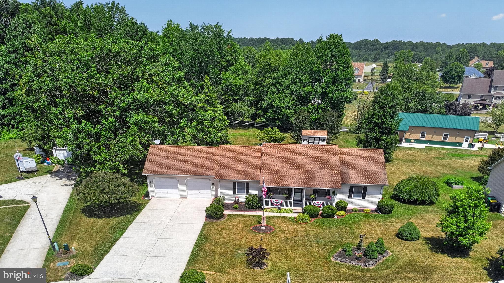 614 FIELDCREST DRIVE