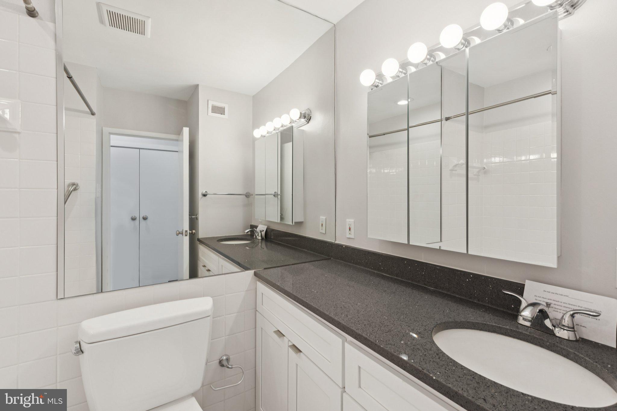 RITTENHOUSE SQUARE - Residential Lease