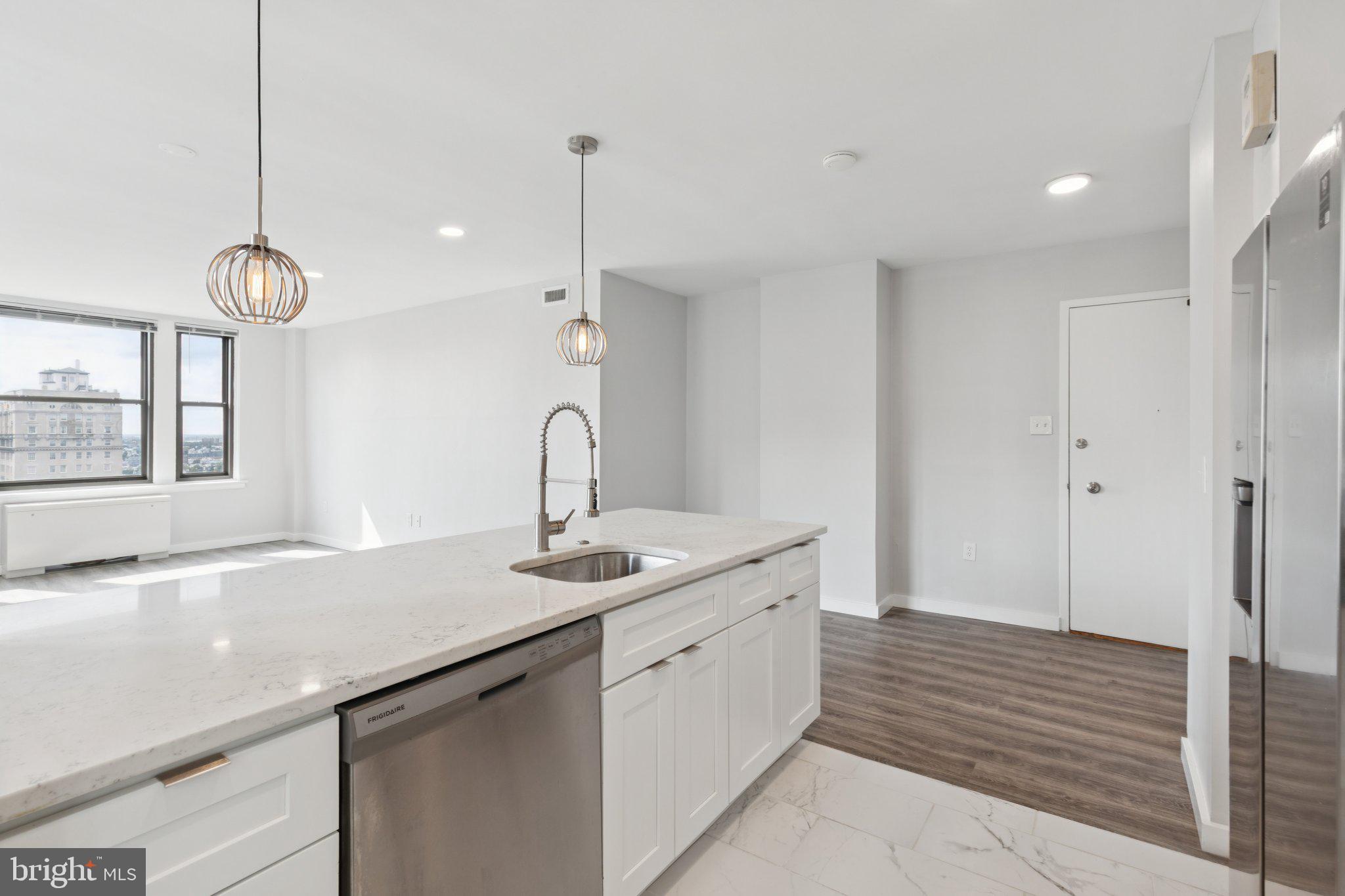 RITTENHOUSE SQUARE - Residential Lease