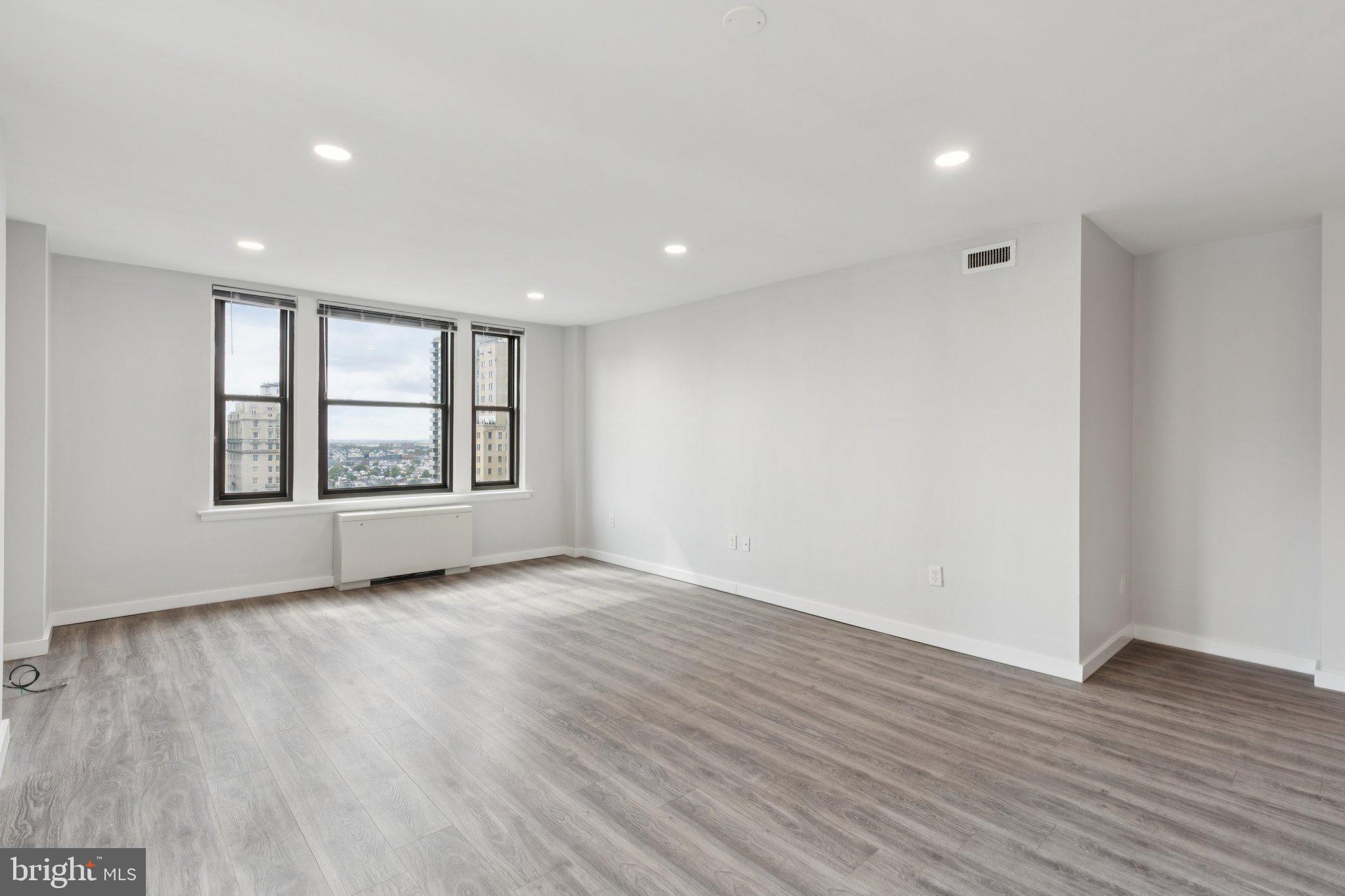 RITTENHOUSE SQUARE - Residential Lease