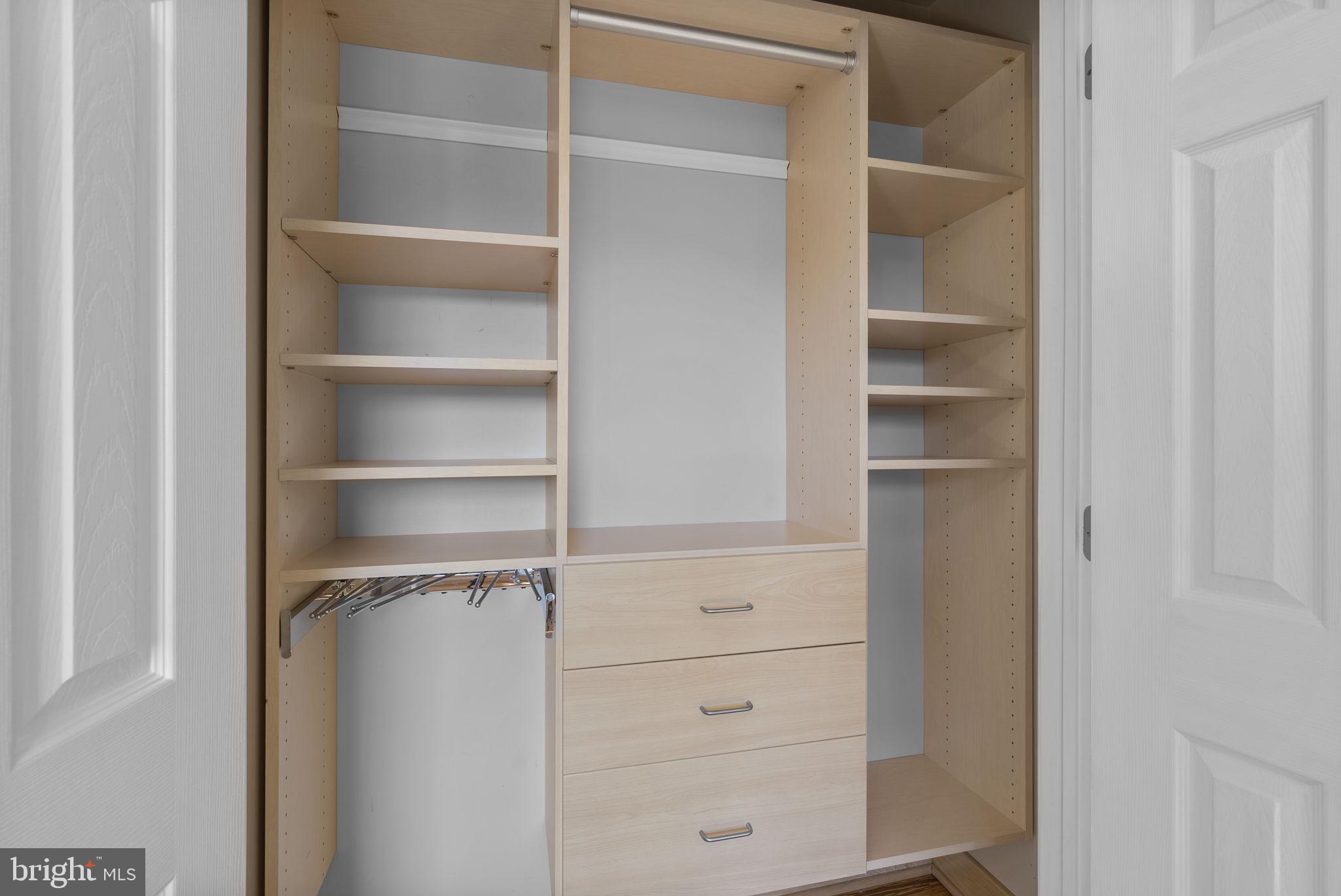 RIDGE COMMONS - Residential