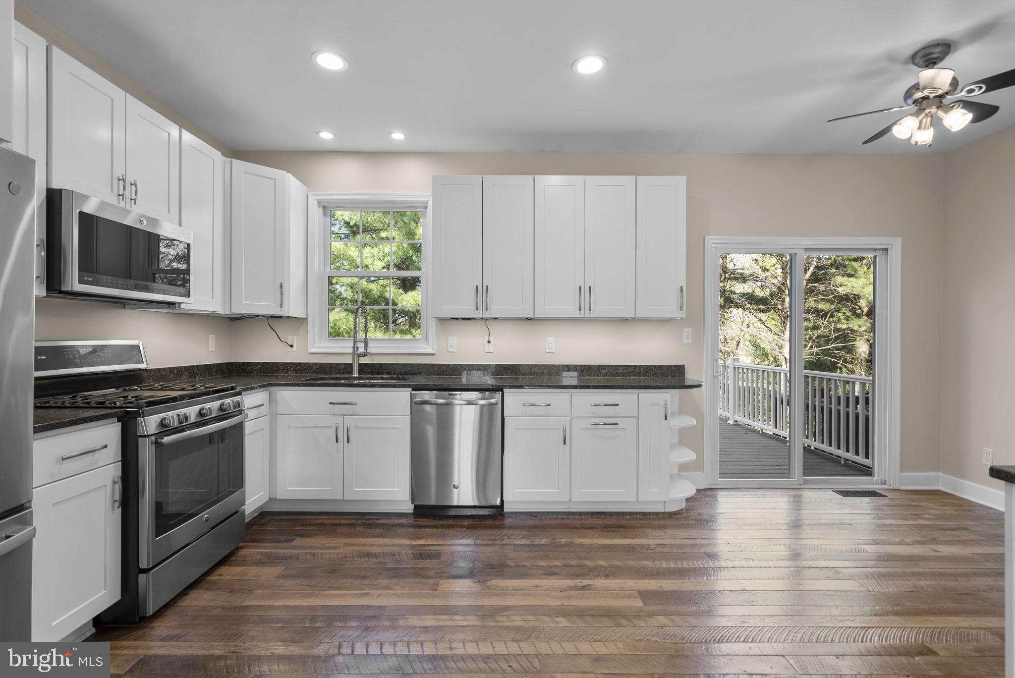 RIDGE COMMONS - Residential