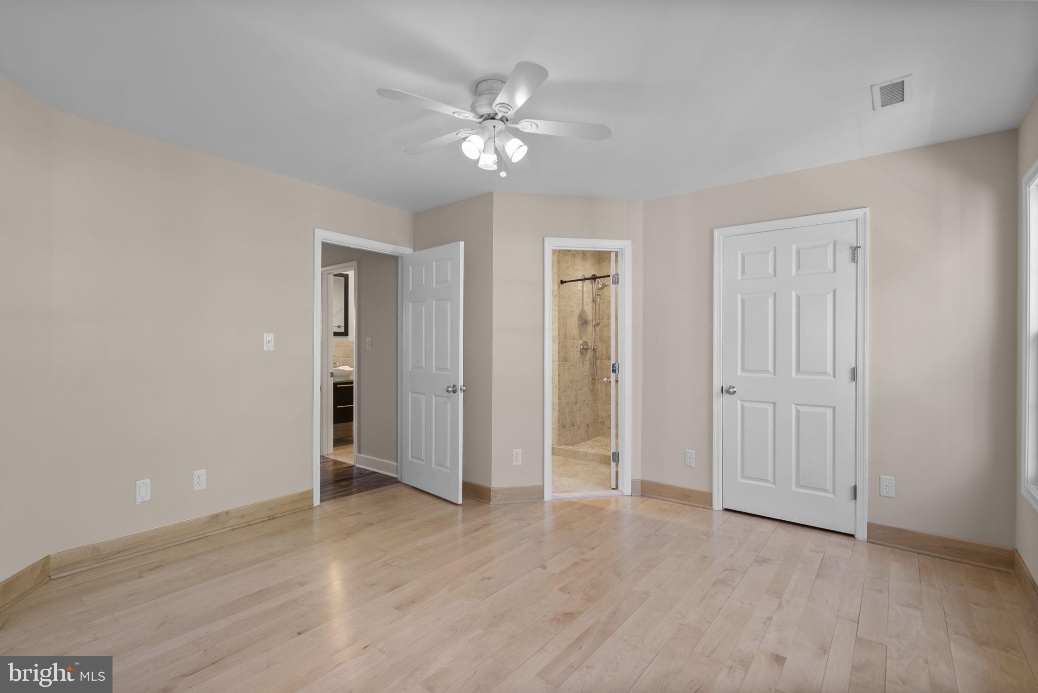 RIDGE COMMONS - Residential