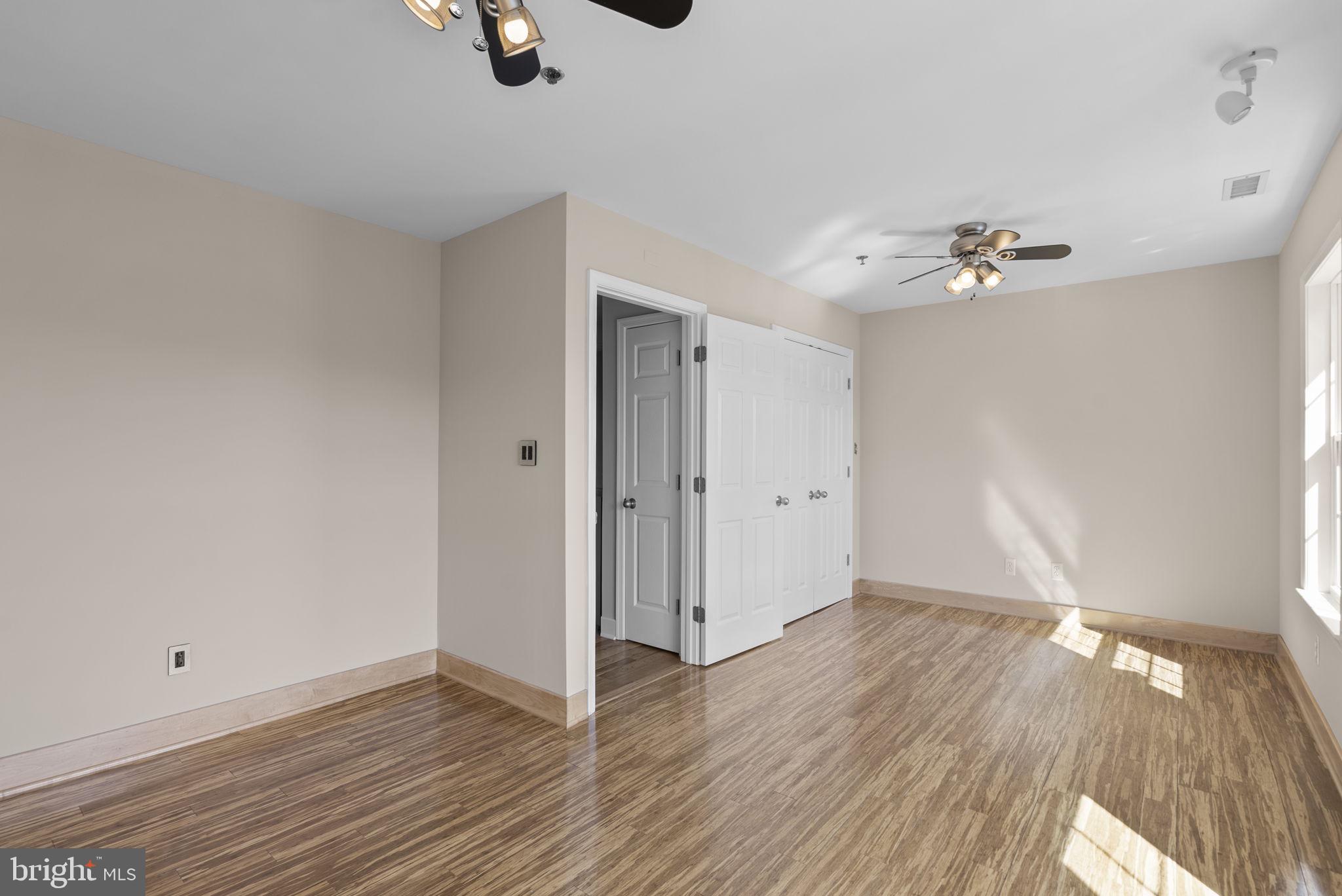 RIDGE COMMONS - Residential