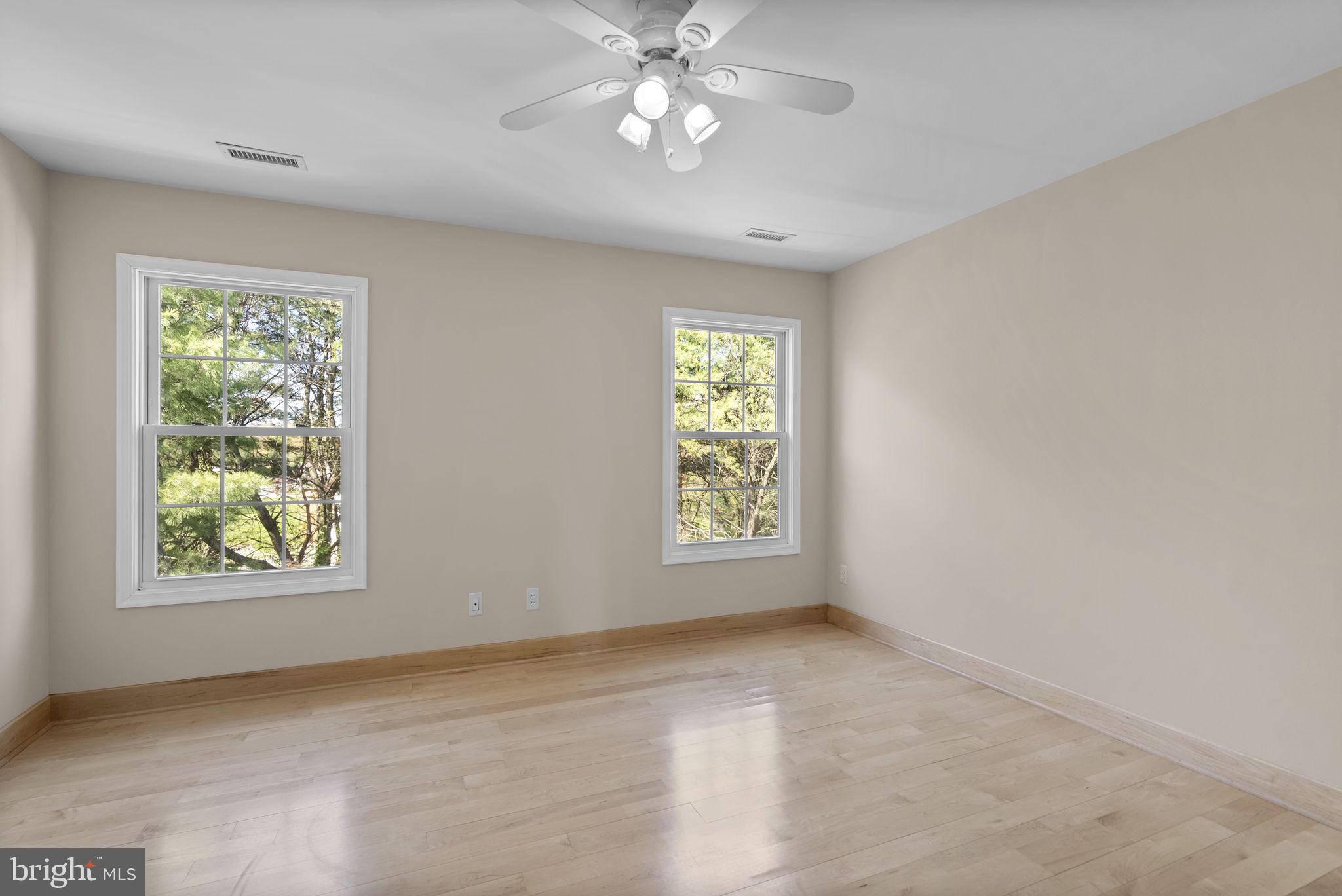 RIDGE COMMONS - Residential