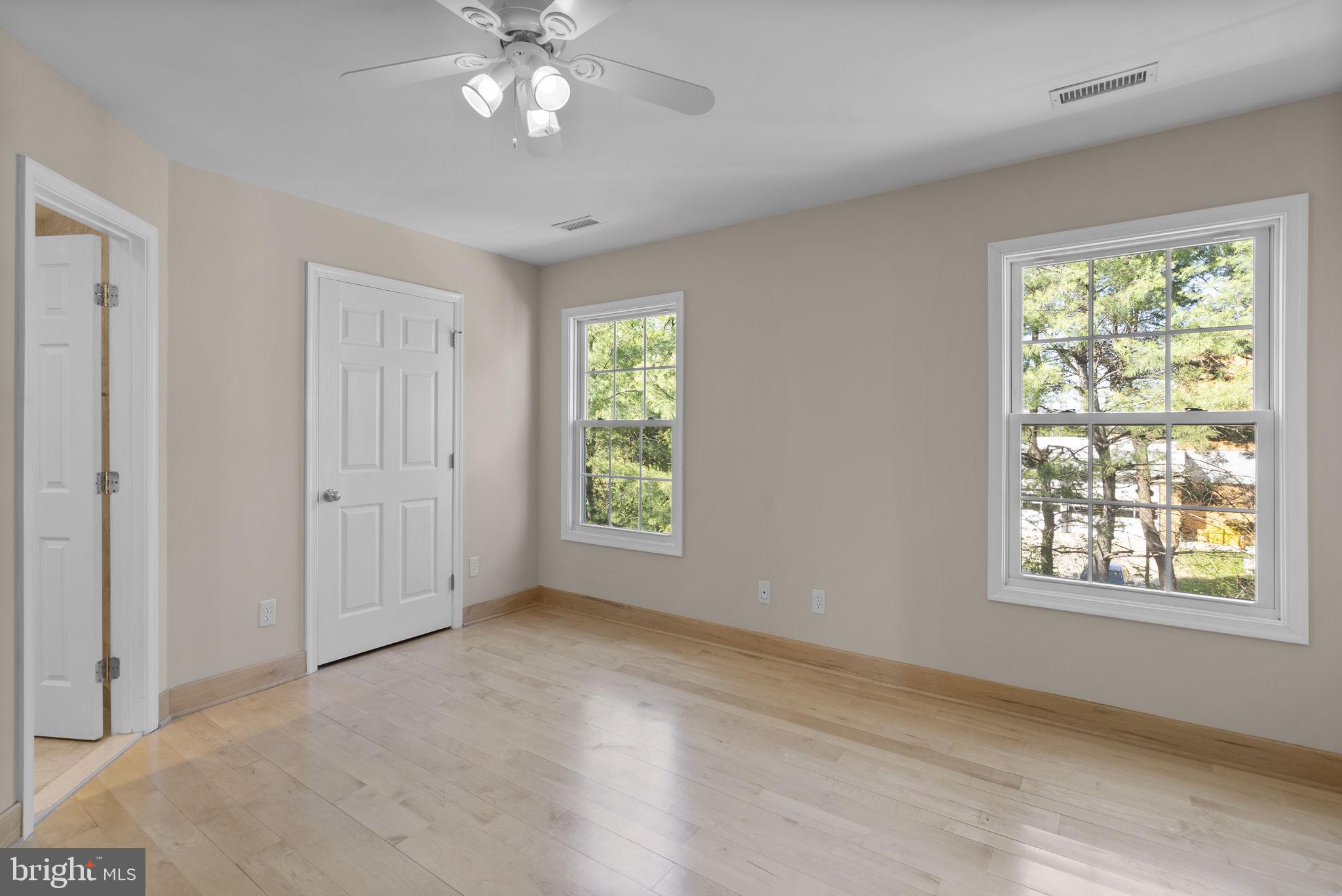 RIDGE COMMONS - Residential