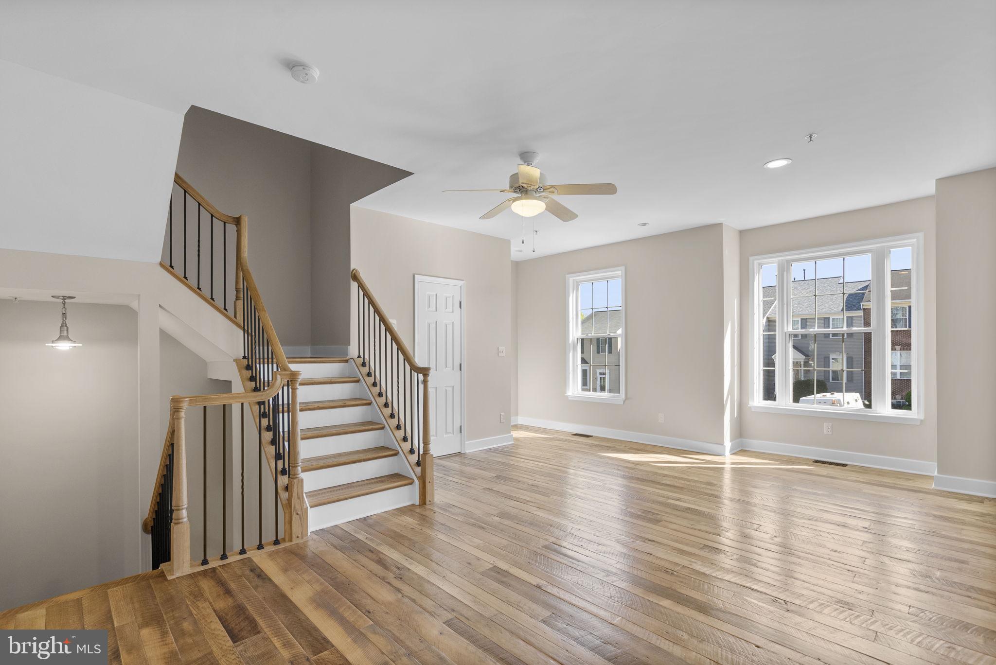 RIDGE COMMONS - Residential