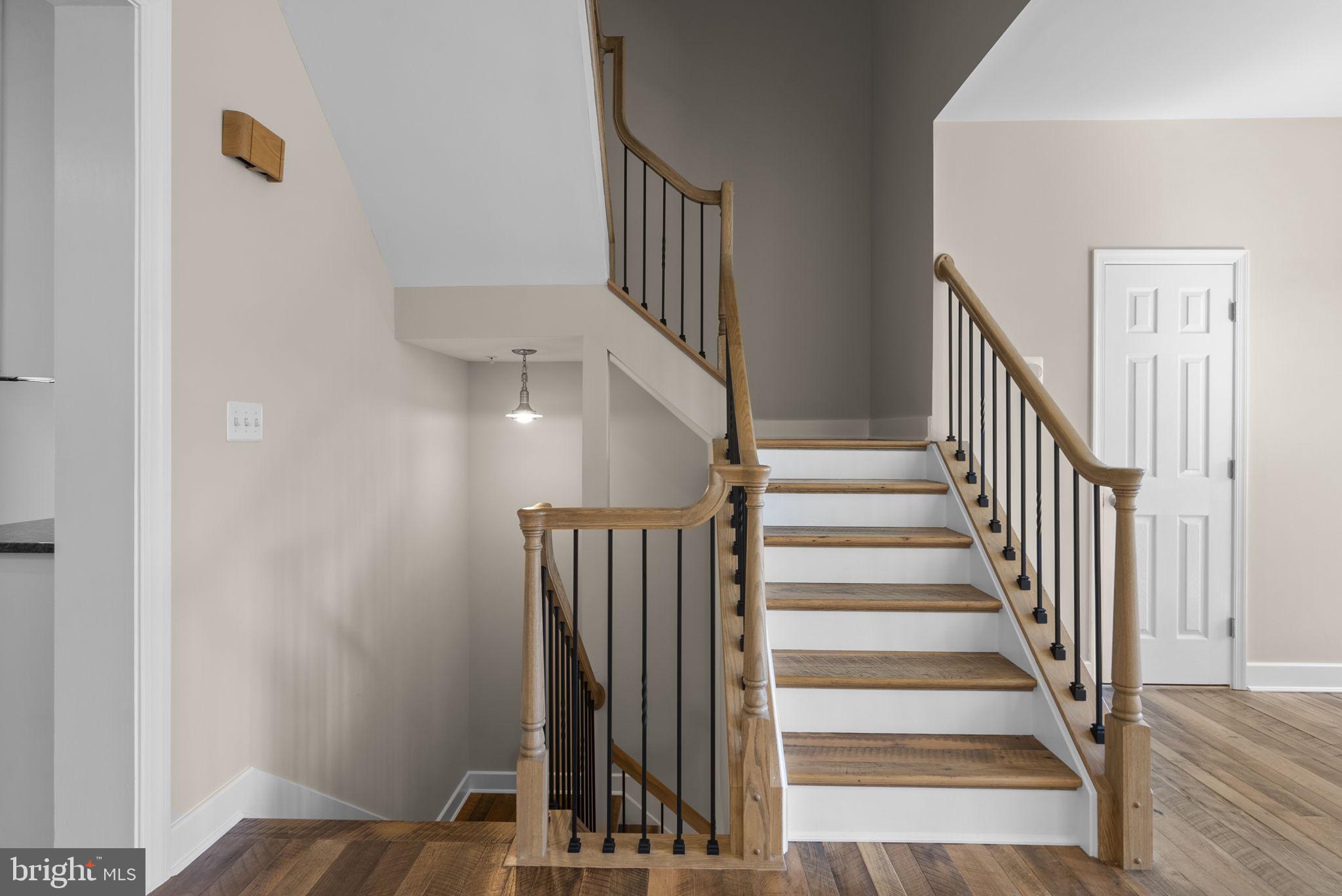 RIDGE COMMONS - Residential