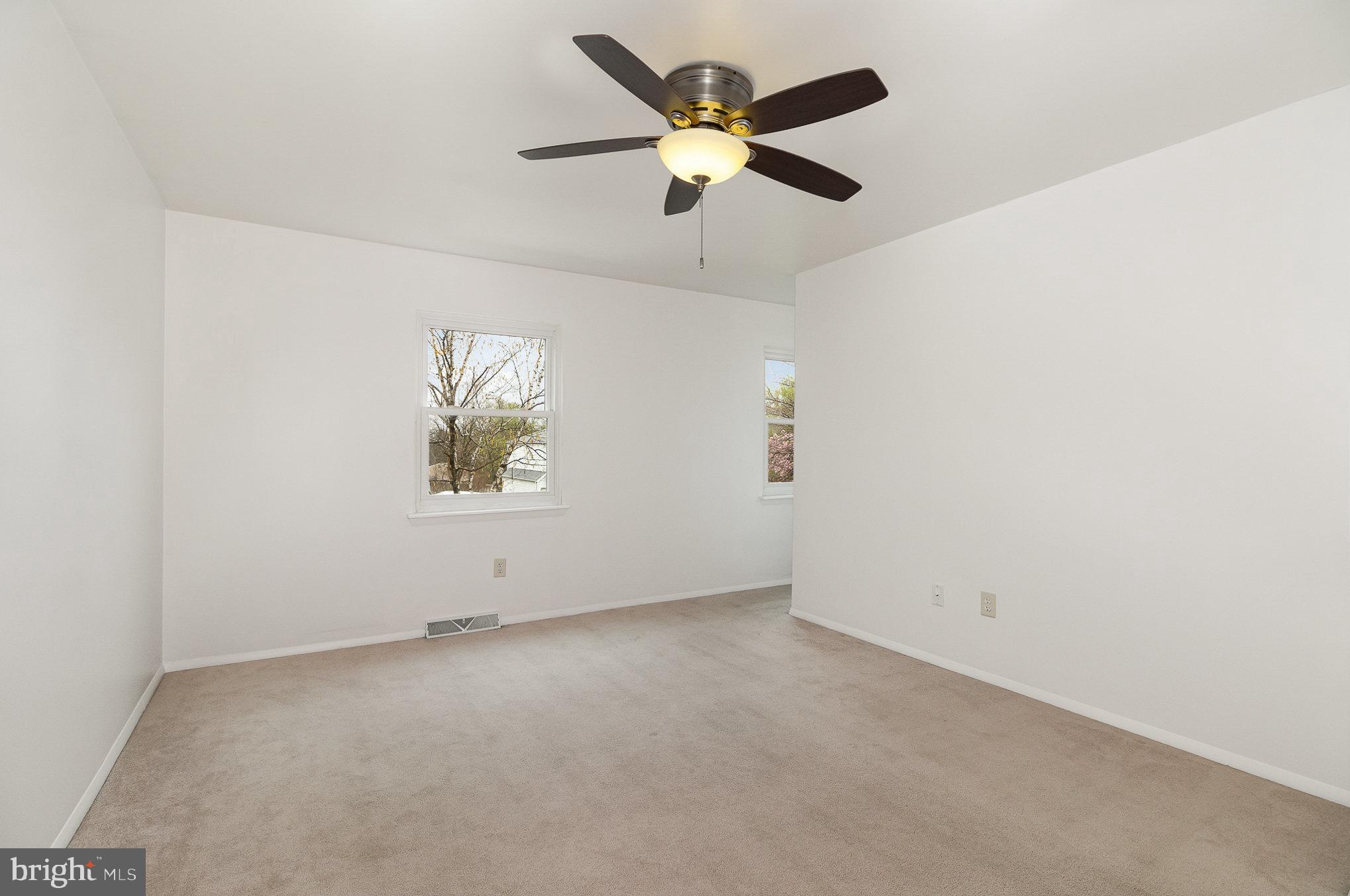 ROLLING RIDGE - Residential