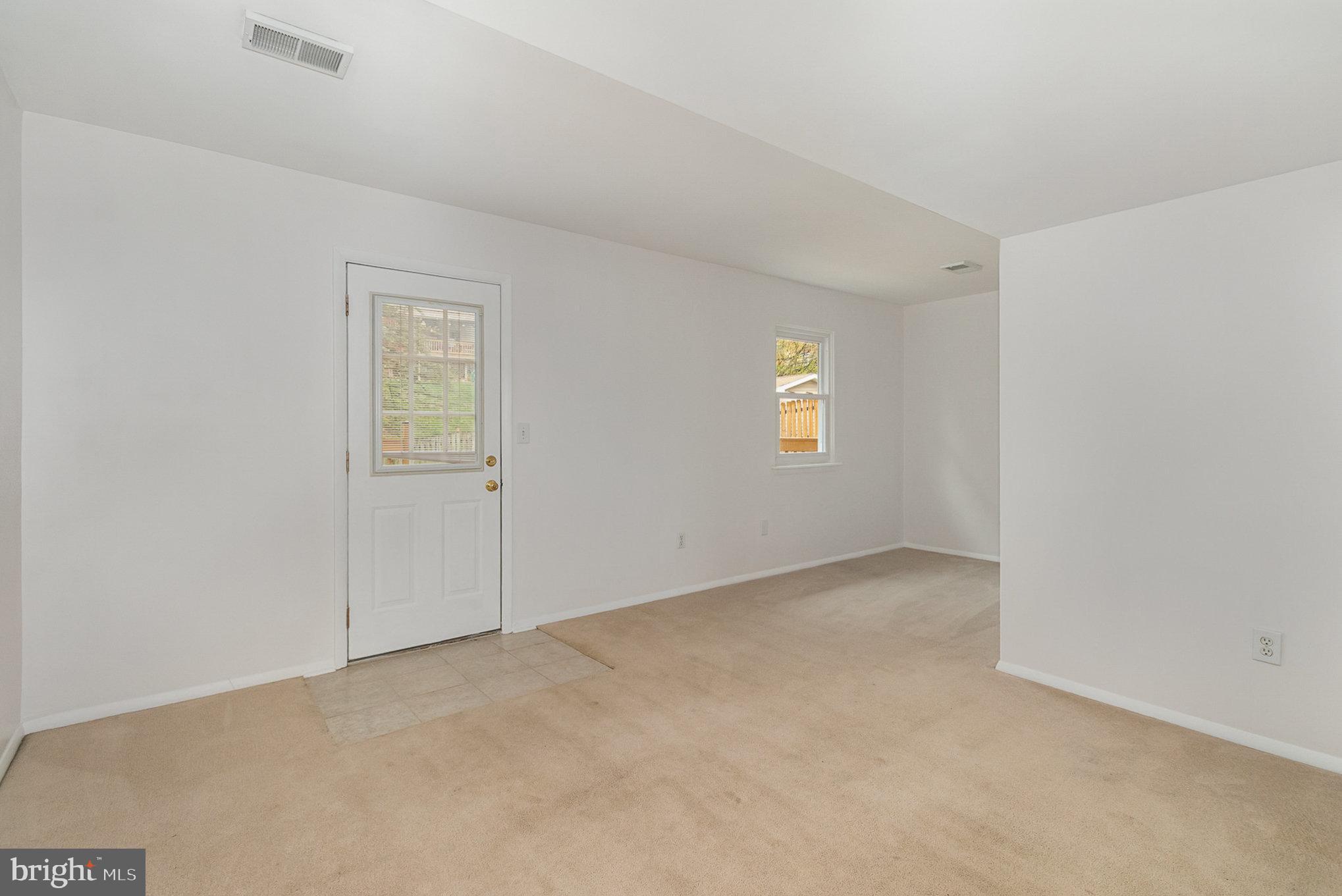 ROLLING RIDGE - Residential