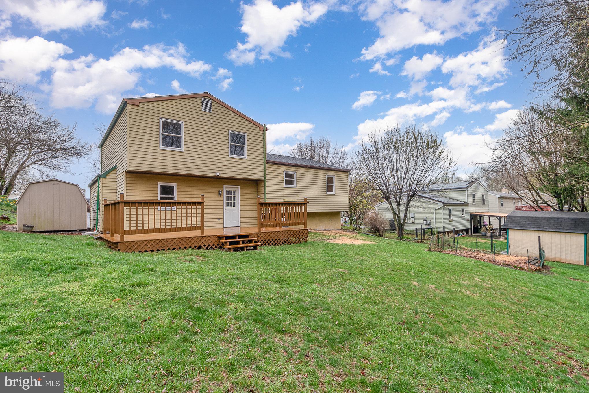 ROLLING RIDGE - Residential