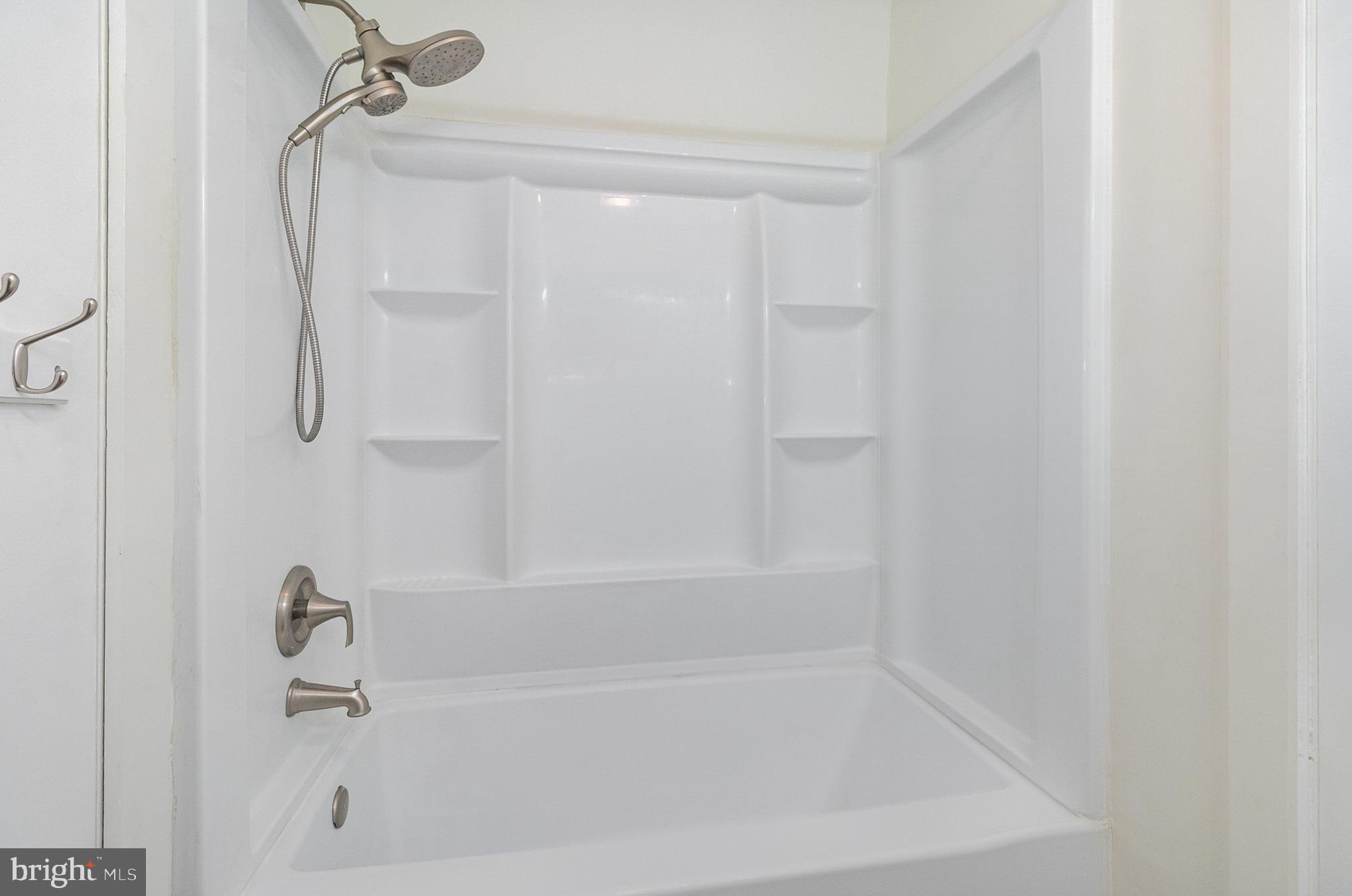 ROLLING RIDGE - Residential