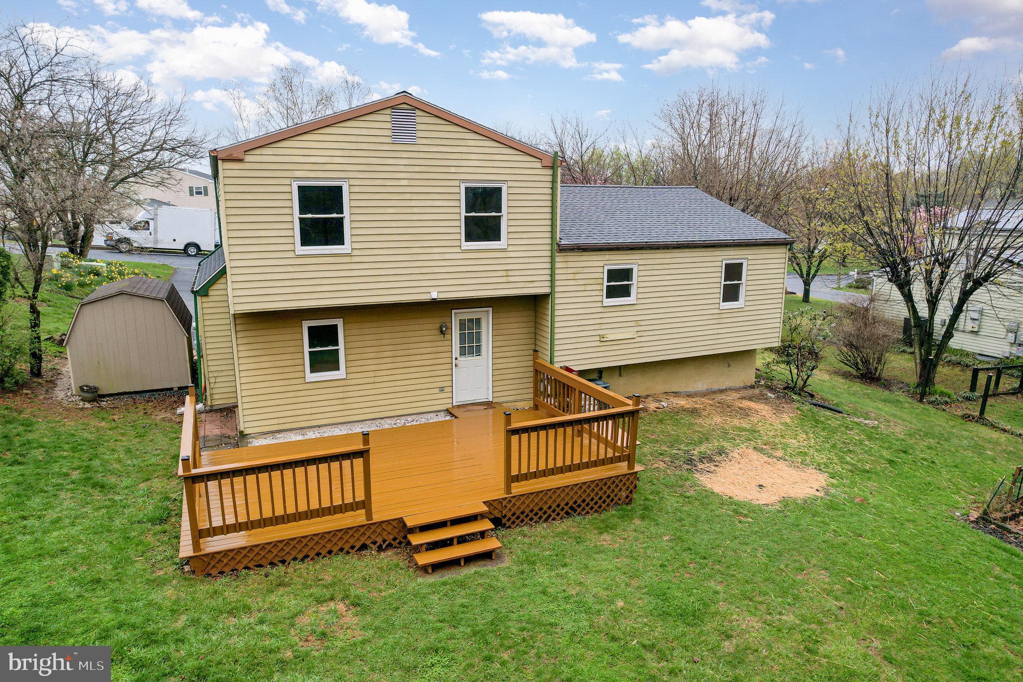 ROLLING RIDGE - Residential