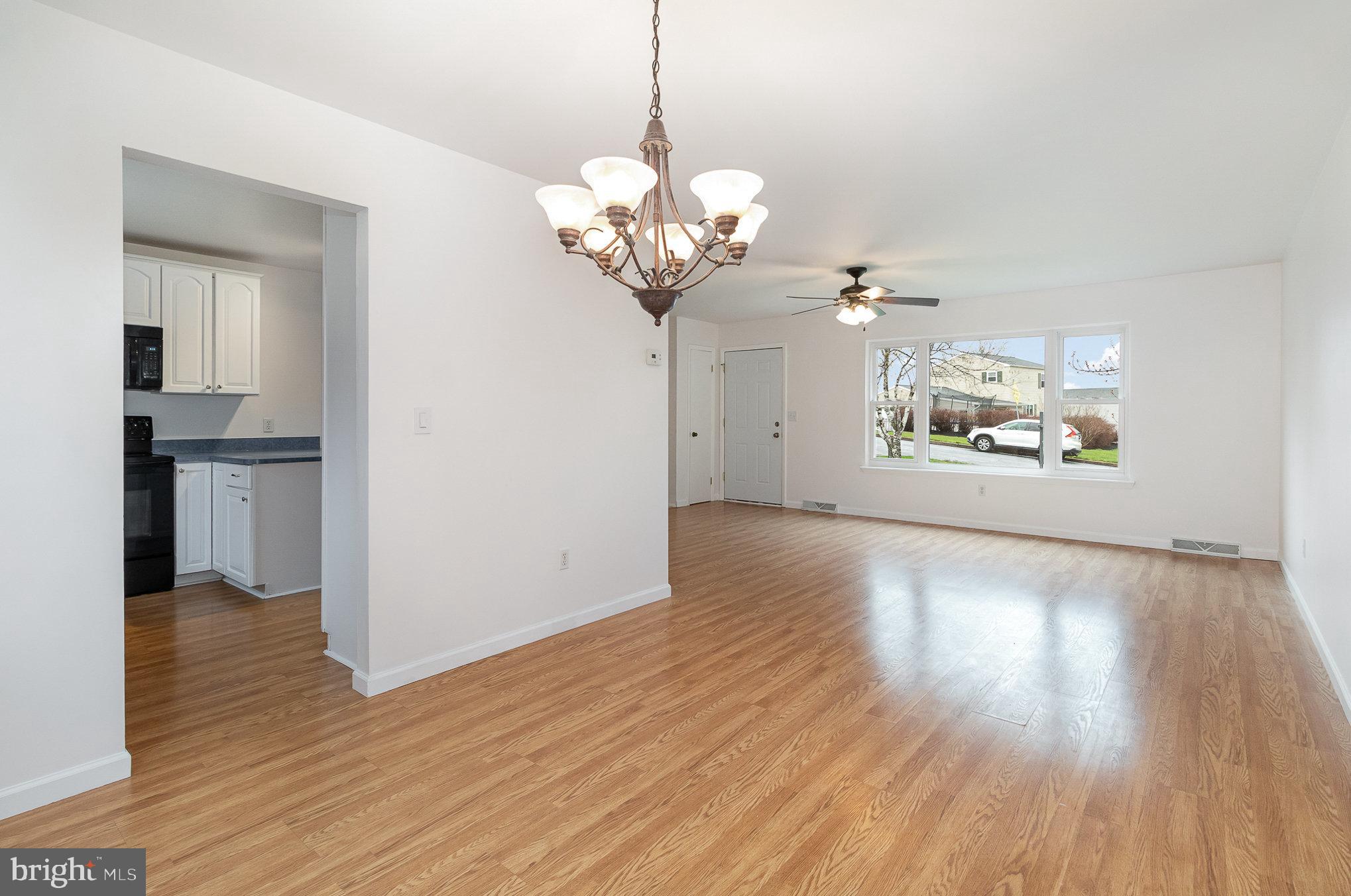 ROLLING RIDGE - Residential