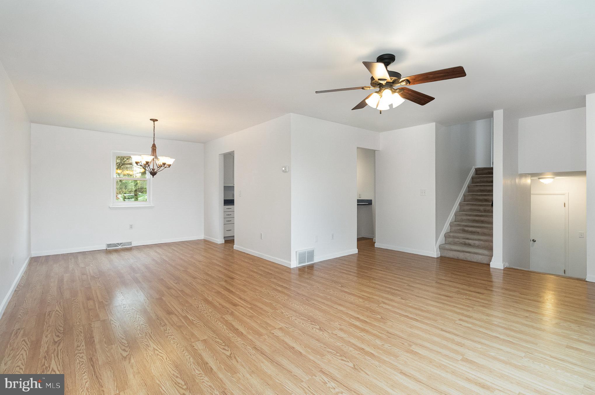 ROLLING RIDGE - Residential