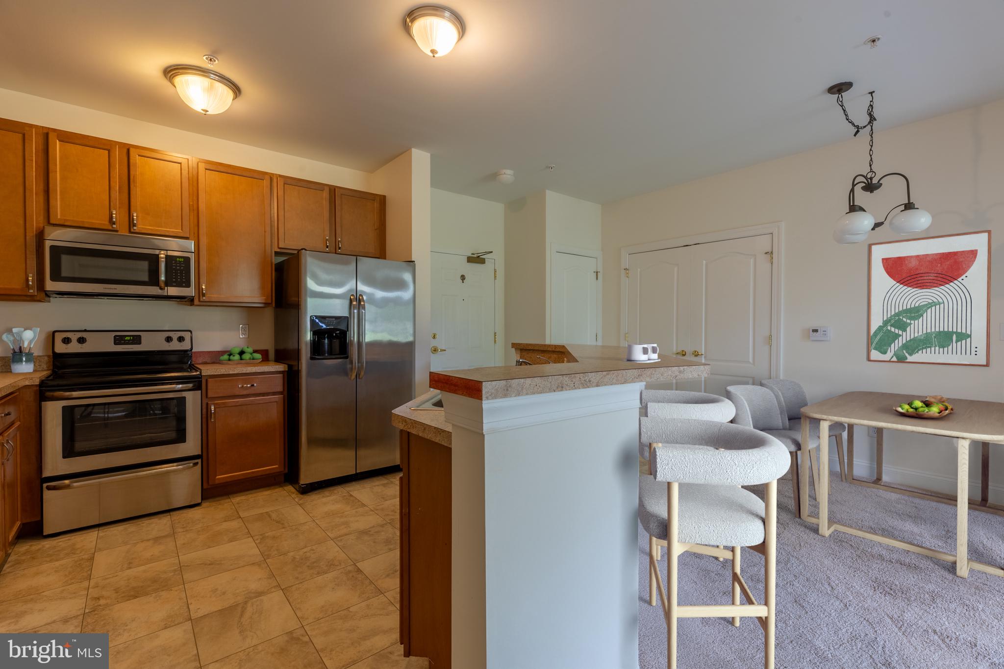2000 FOUNTAINVIEW CIRCLE 2108