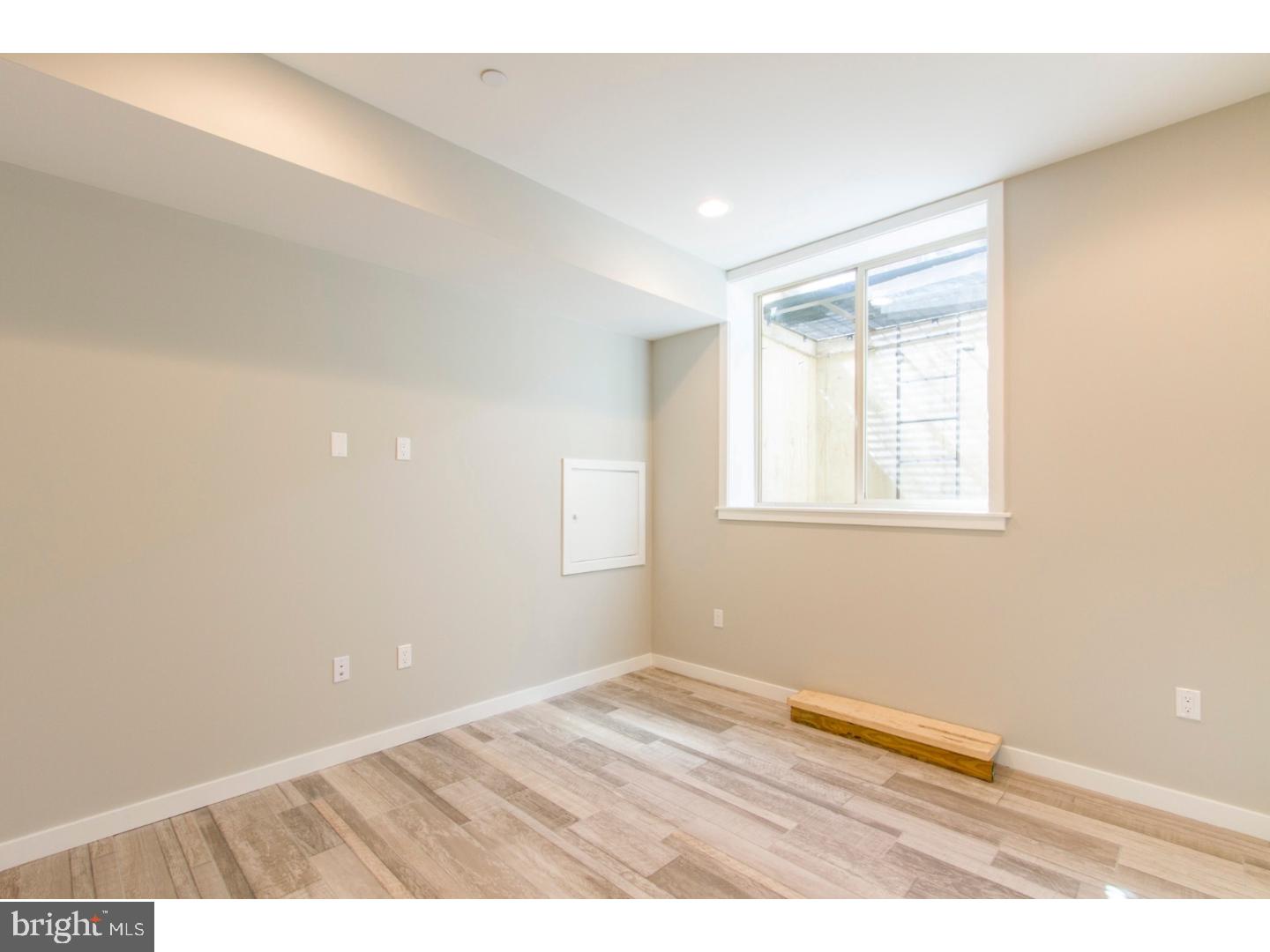 GRADUATE HOSPITAL - Residential Lease