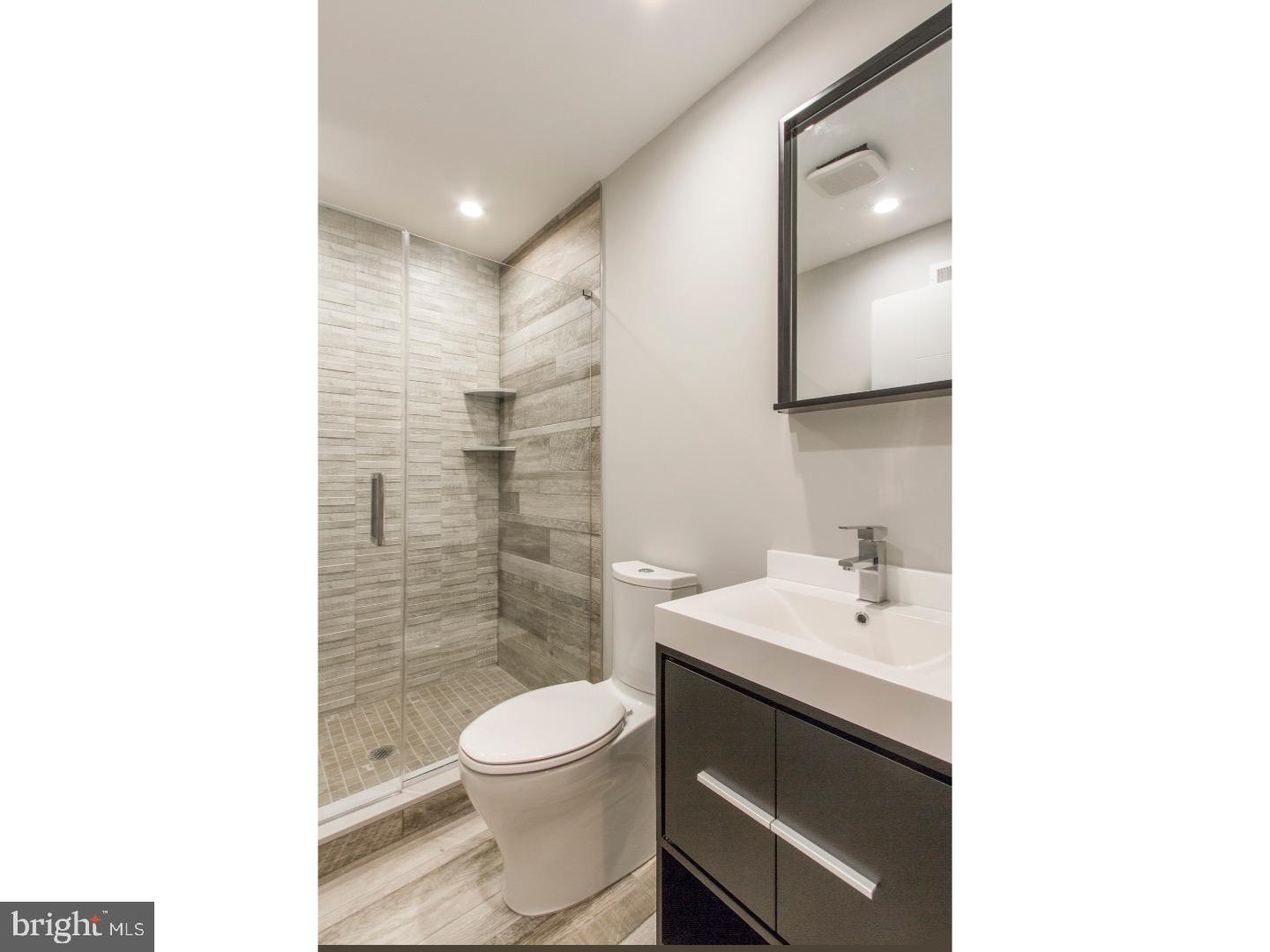 GRADUATE HOSPITAL - Residential Lease