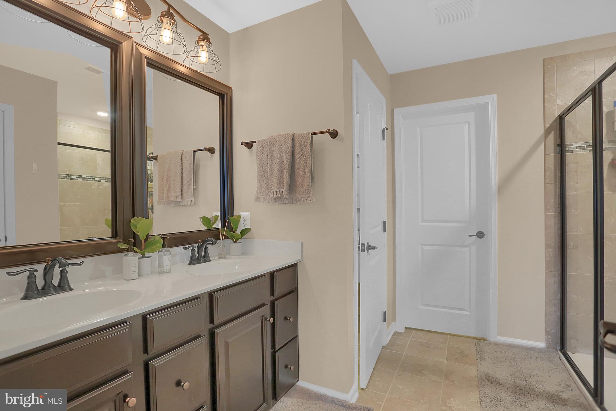 WEST FIELDS - Residential