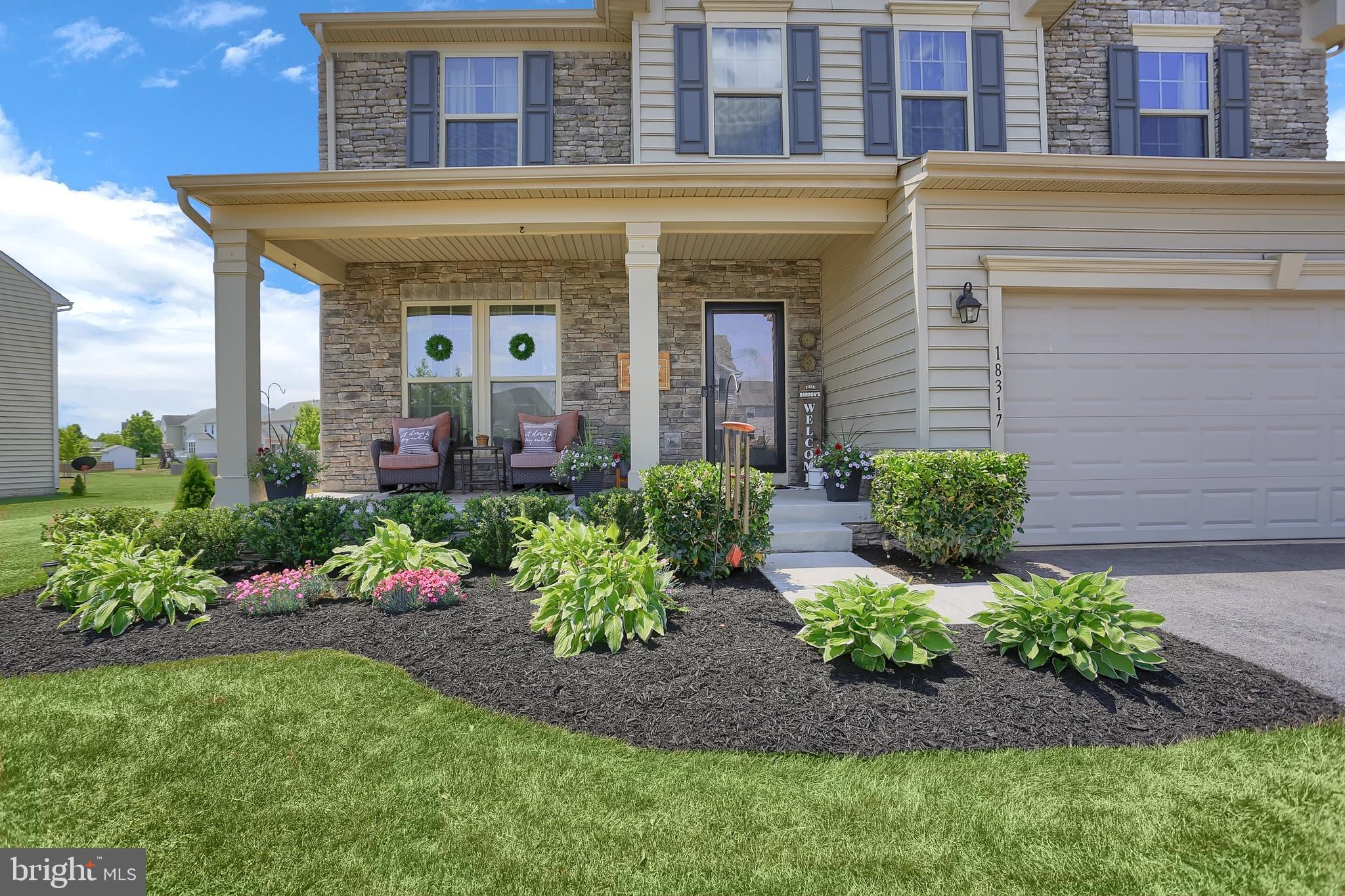 WEST FIELDS - Residential