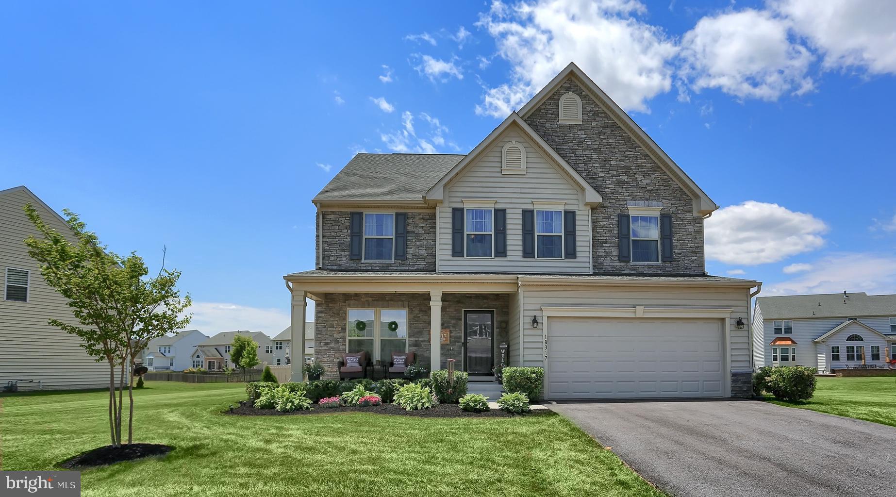 WEST FIELDS - Residential