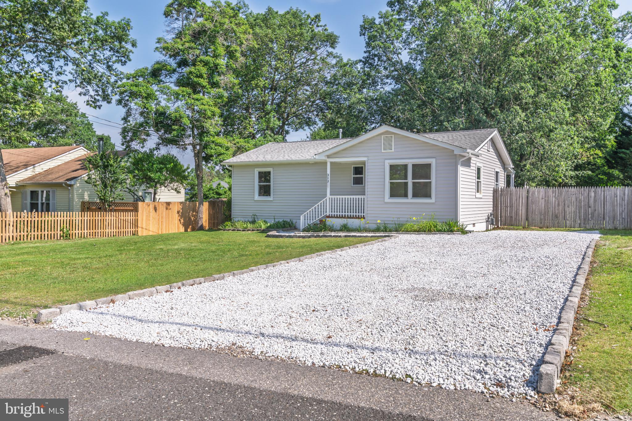 313 PRIVATEER ROAD