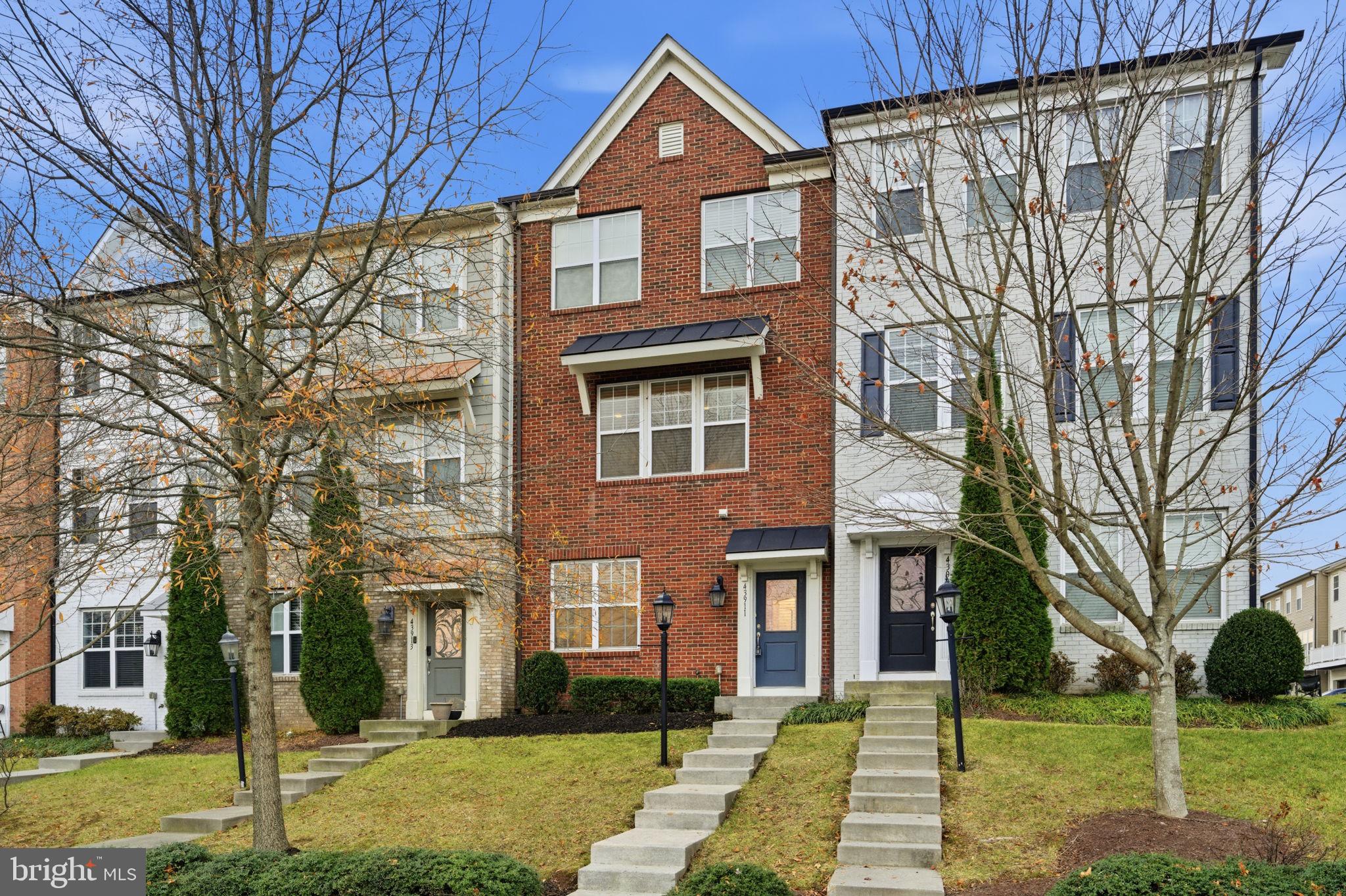 43911 EASTGATE VIEW DRIVE