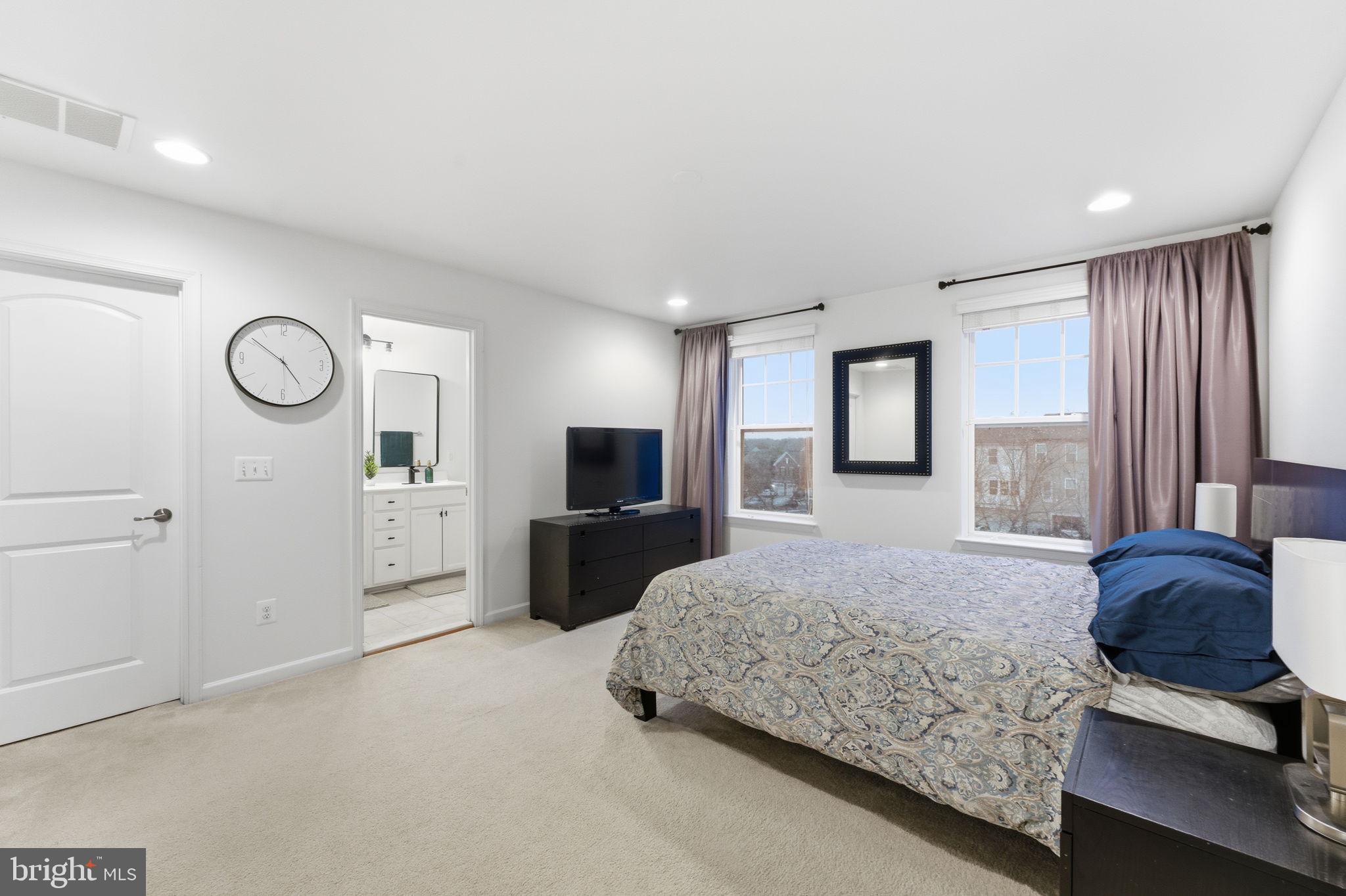 EAST GATE ONE - Residential