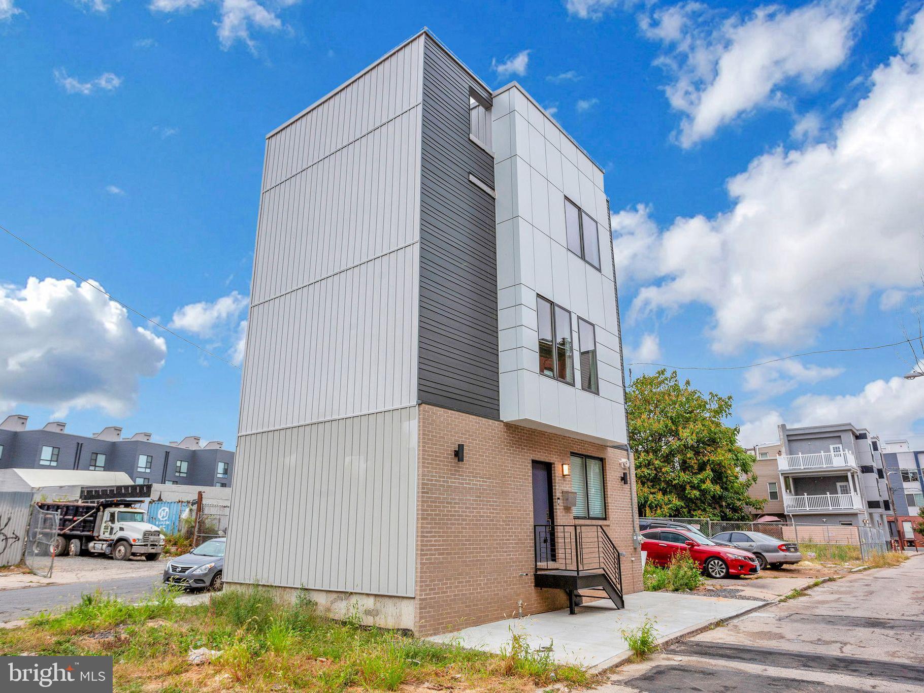 WEST KENSINGTON - Residential