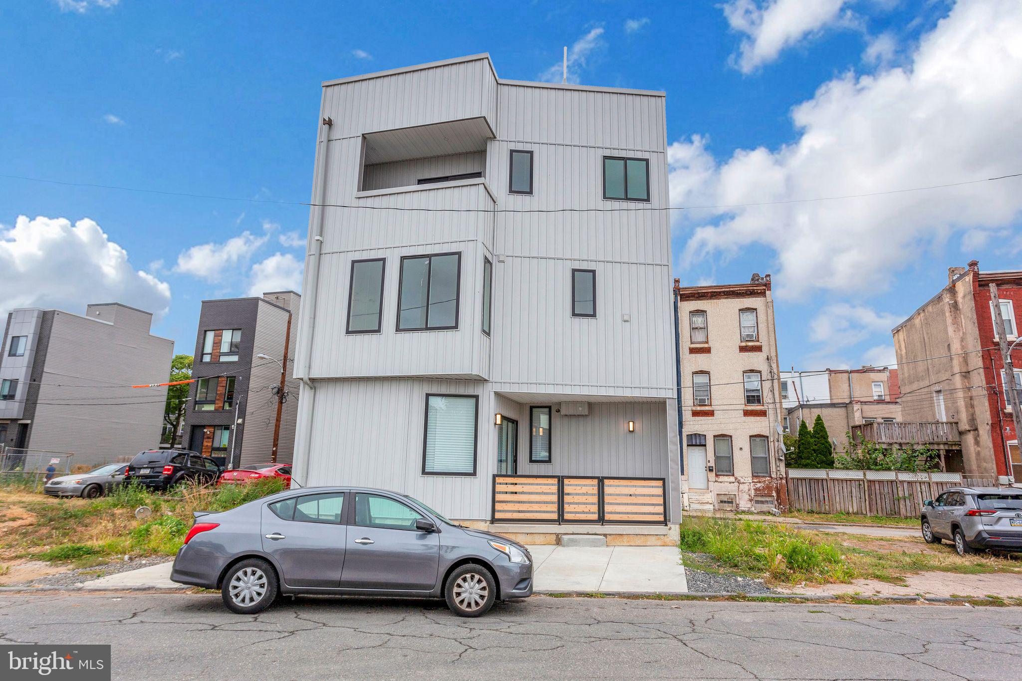 WEST KENSINGTON - Residential