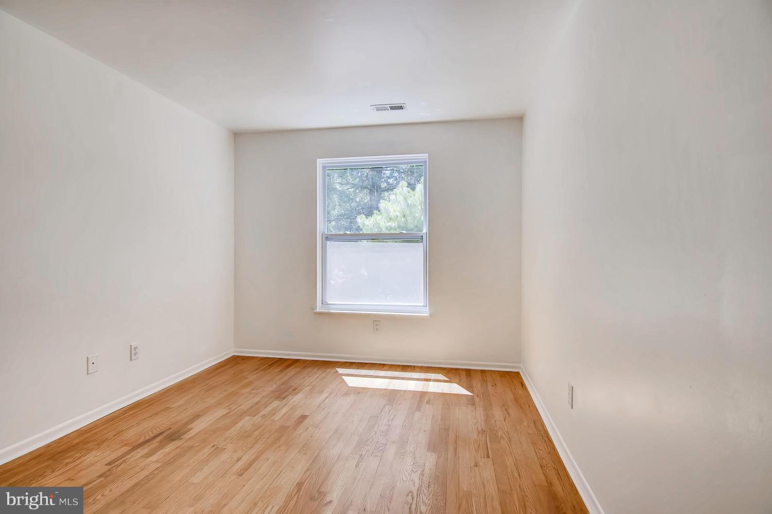 BROOKSHIRE - Residential