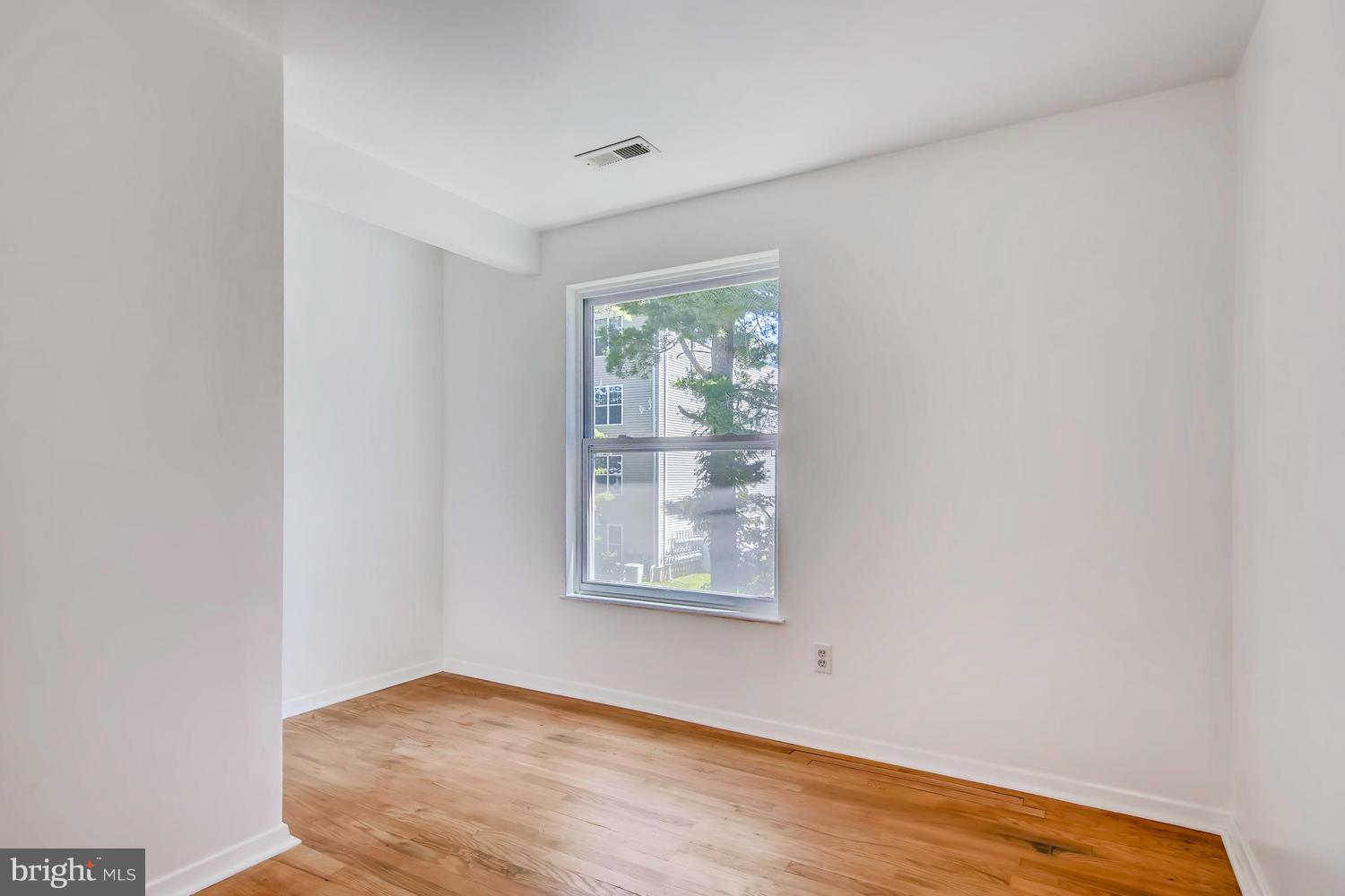 BROOKSHIRE - Residential