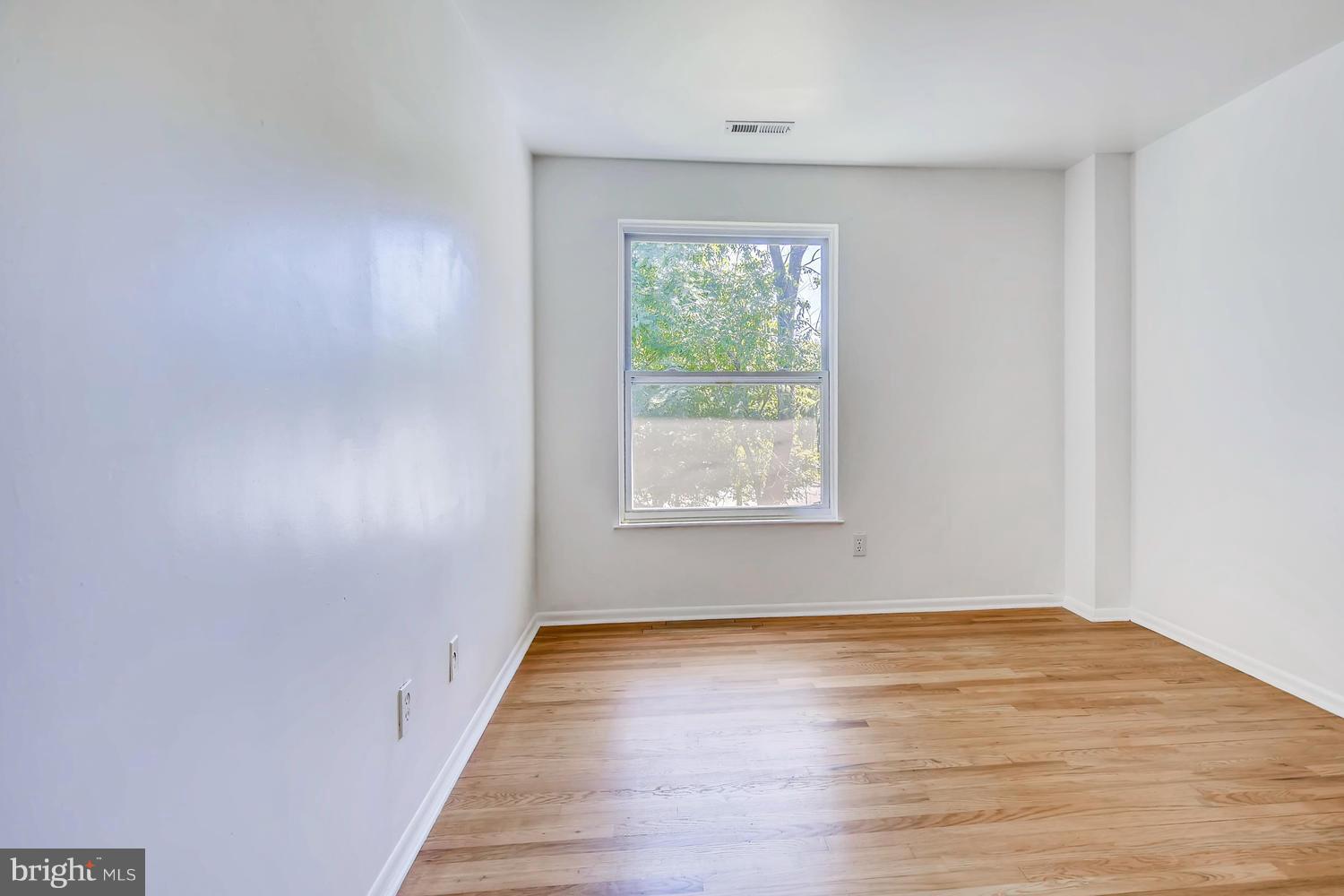 BROOKSHIRE - Residential